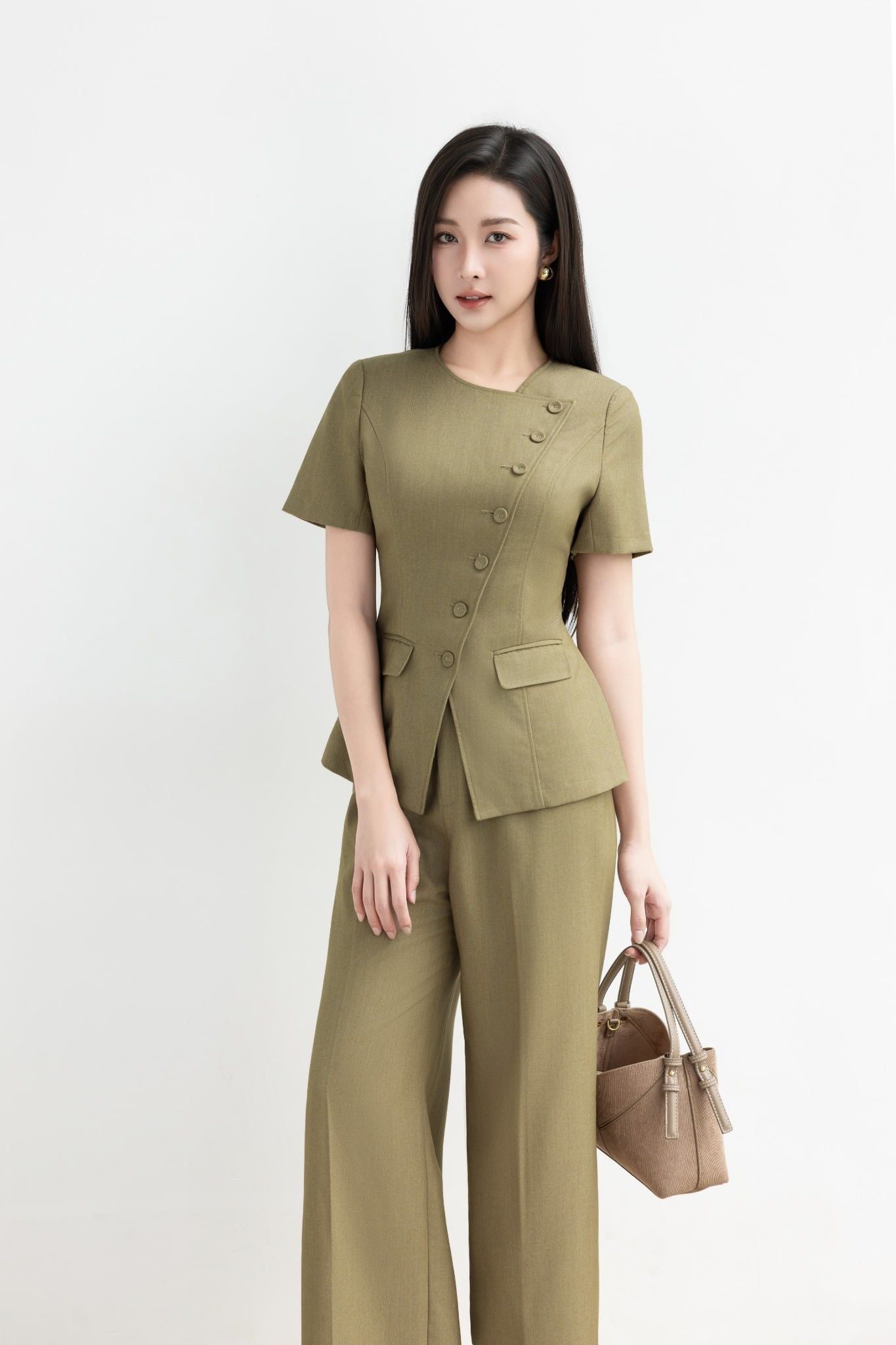 ÁO KÝ GIẢ KHUY CHÉO AK10532