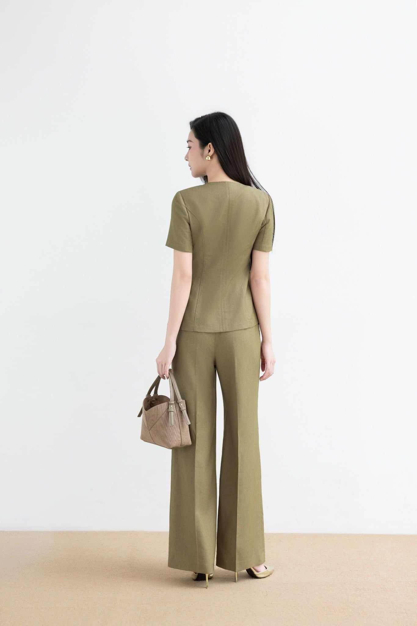 ÁO KÝ GIẢ KHUY CHÉO AK10532