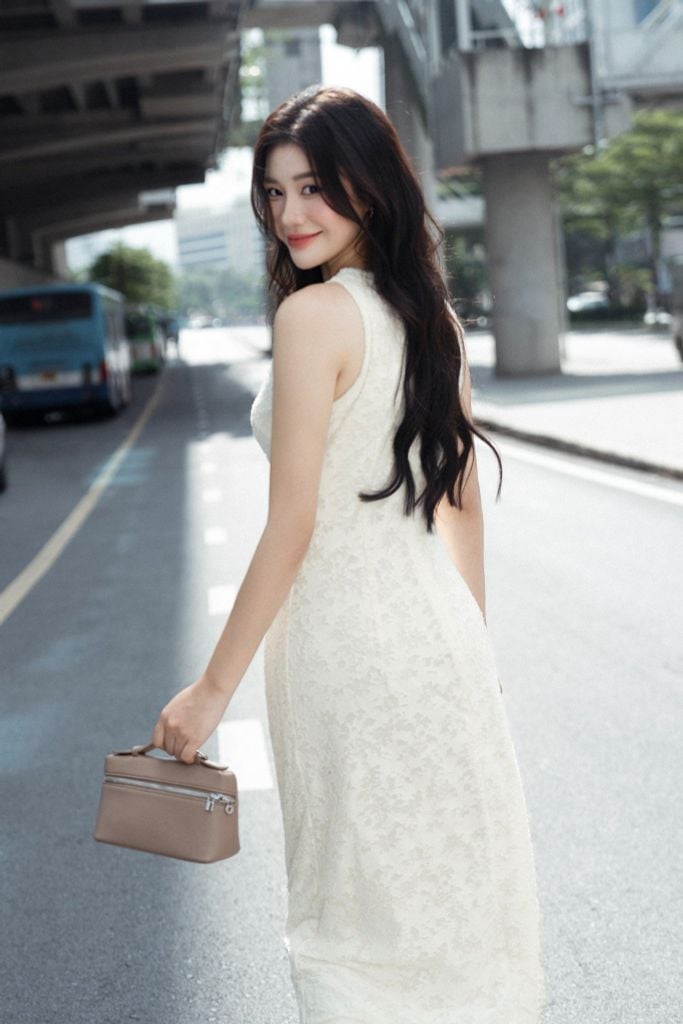  ĐẦM REN TRẮNG KHÔNG TAY D06262 