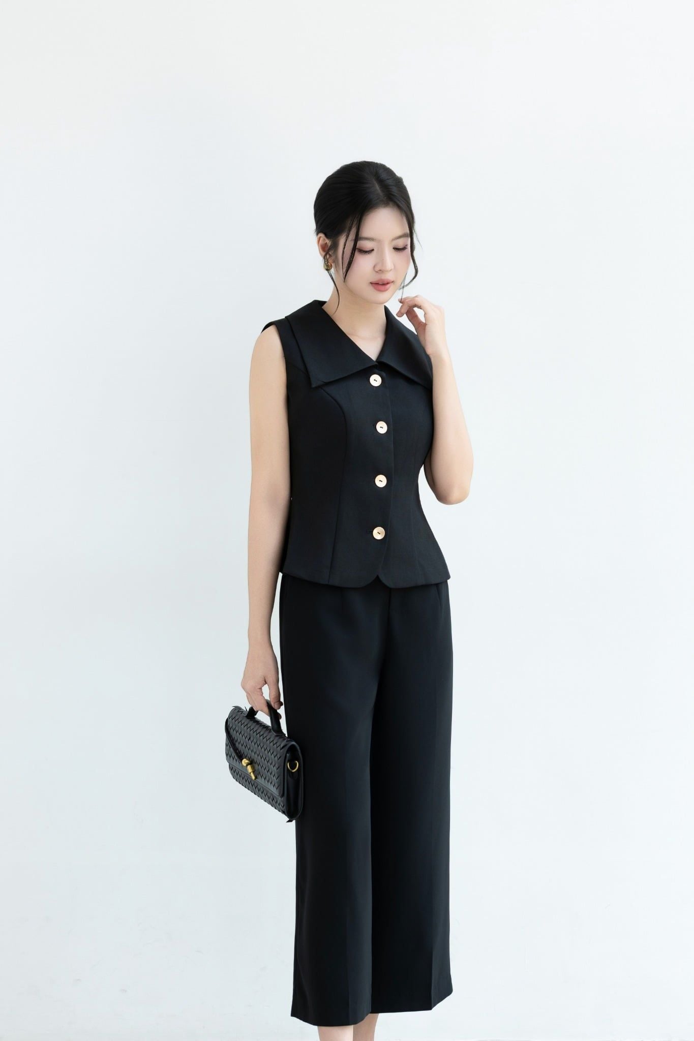 ÁO GILE ĐEN AK63032