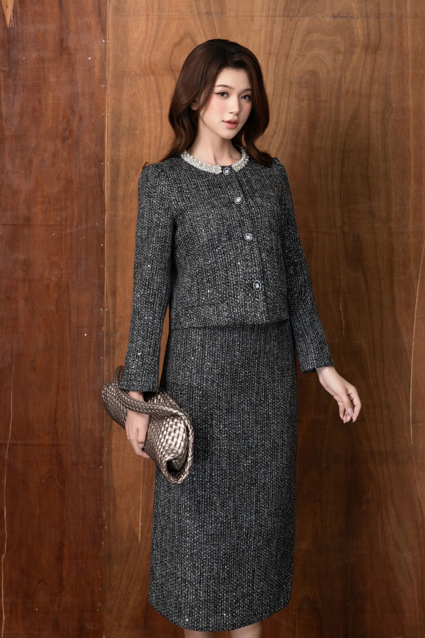 ÁO KHOÁC DẠ ĐÍNH NGỌC AK66112