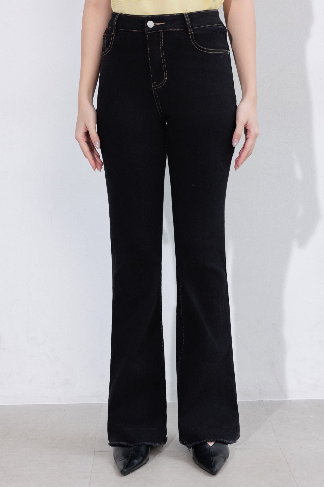 QUẦN JEANS ỐNG LOE Q67042