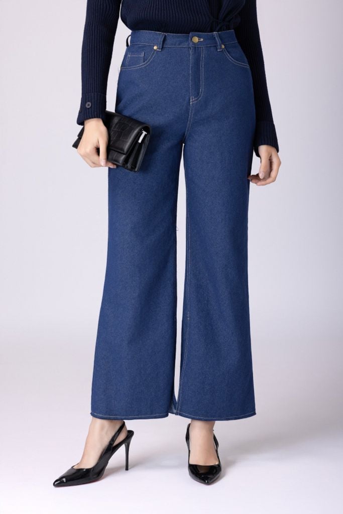  QUẦN JEANS XẺ GẤU Q06642 