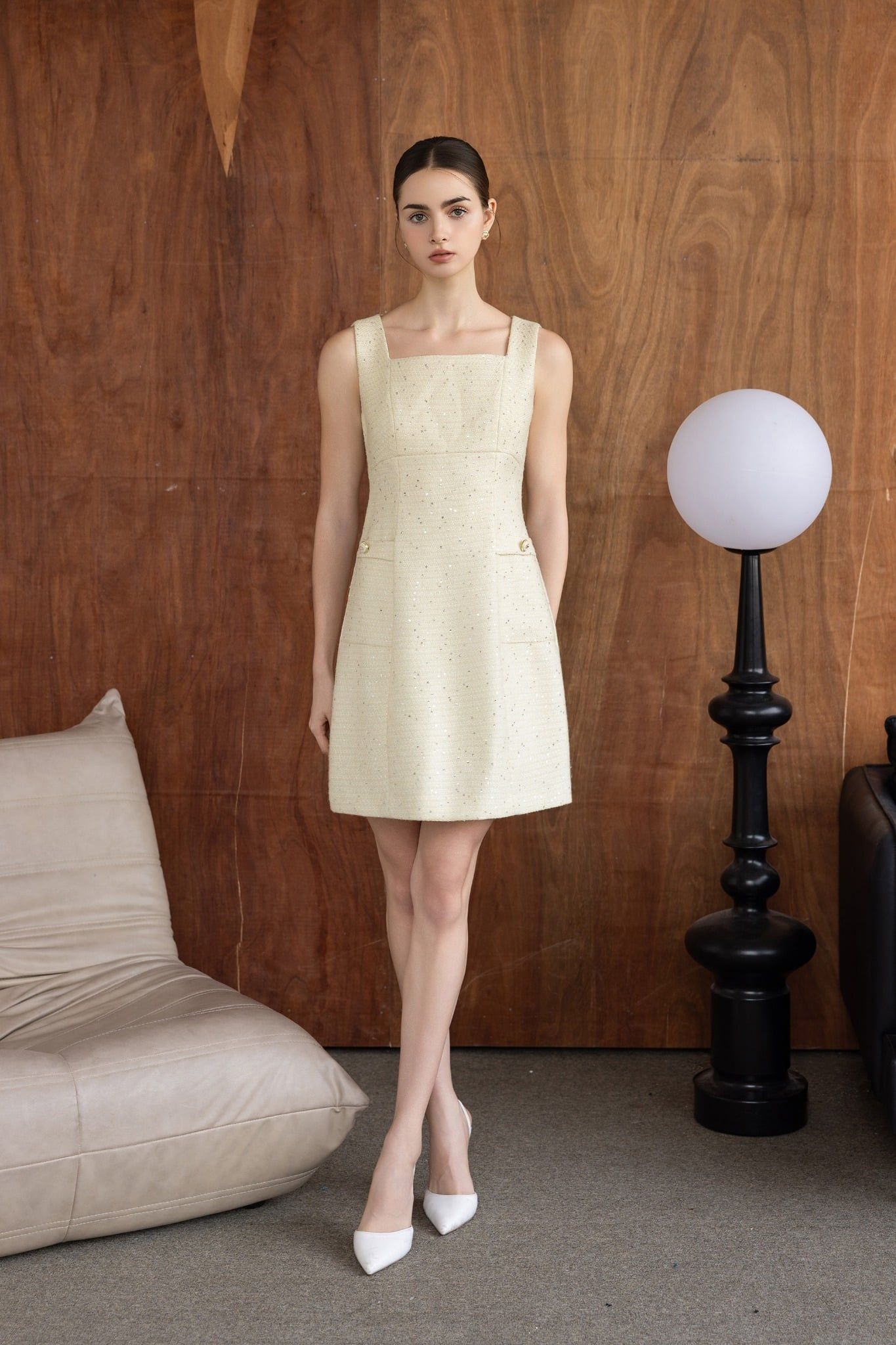 ĐẦM DẠ TRẮNG ĐÍNH CƯỜM D07562