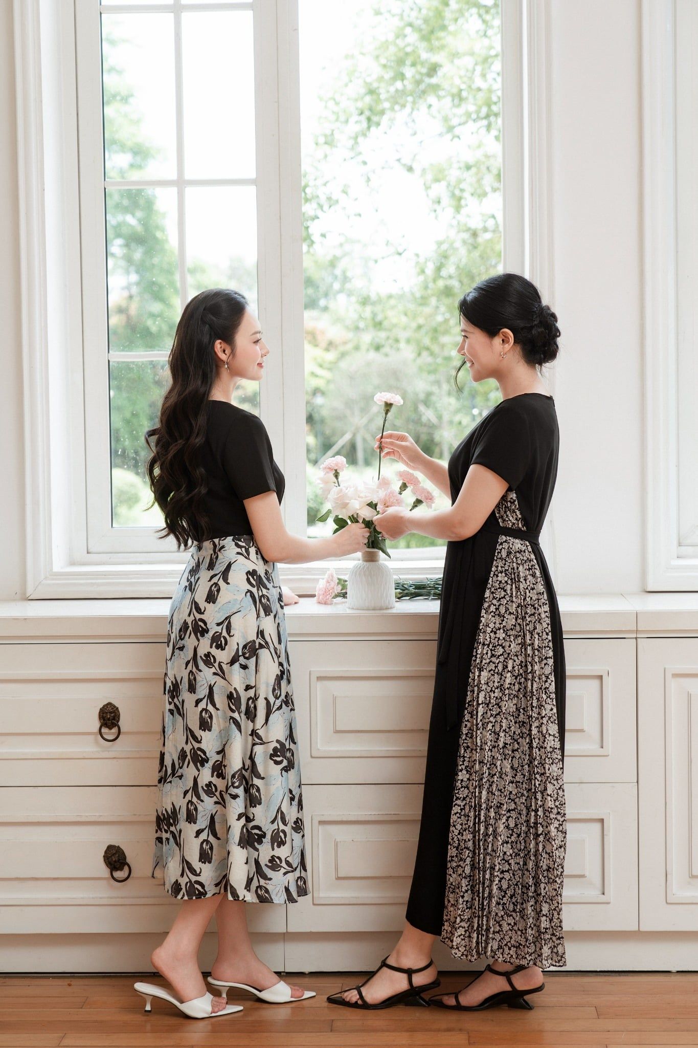 ĐẦM ĐEN PHỐI VOAN HOA D00932