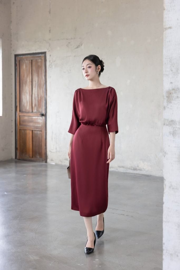 ĐẦM LỤA THIẾT KẾ TAY LỠ D02192