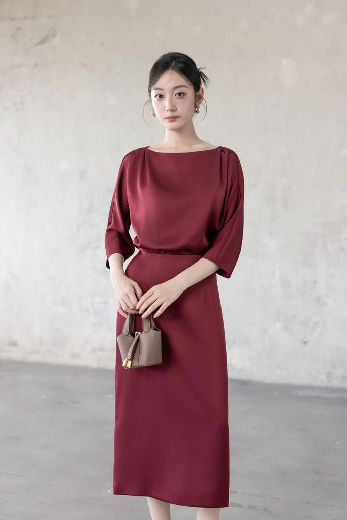  ĐẦM LỤA THIẾT KẾ TAY LỠ D02192 