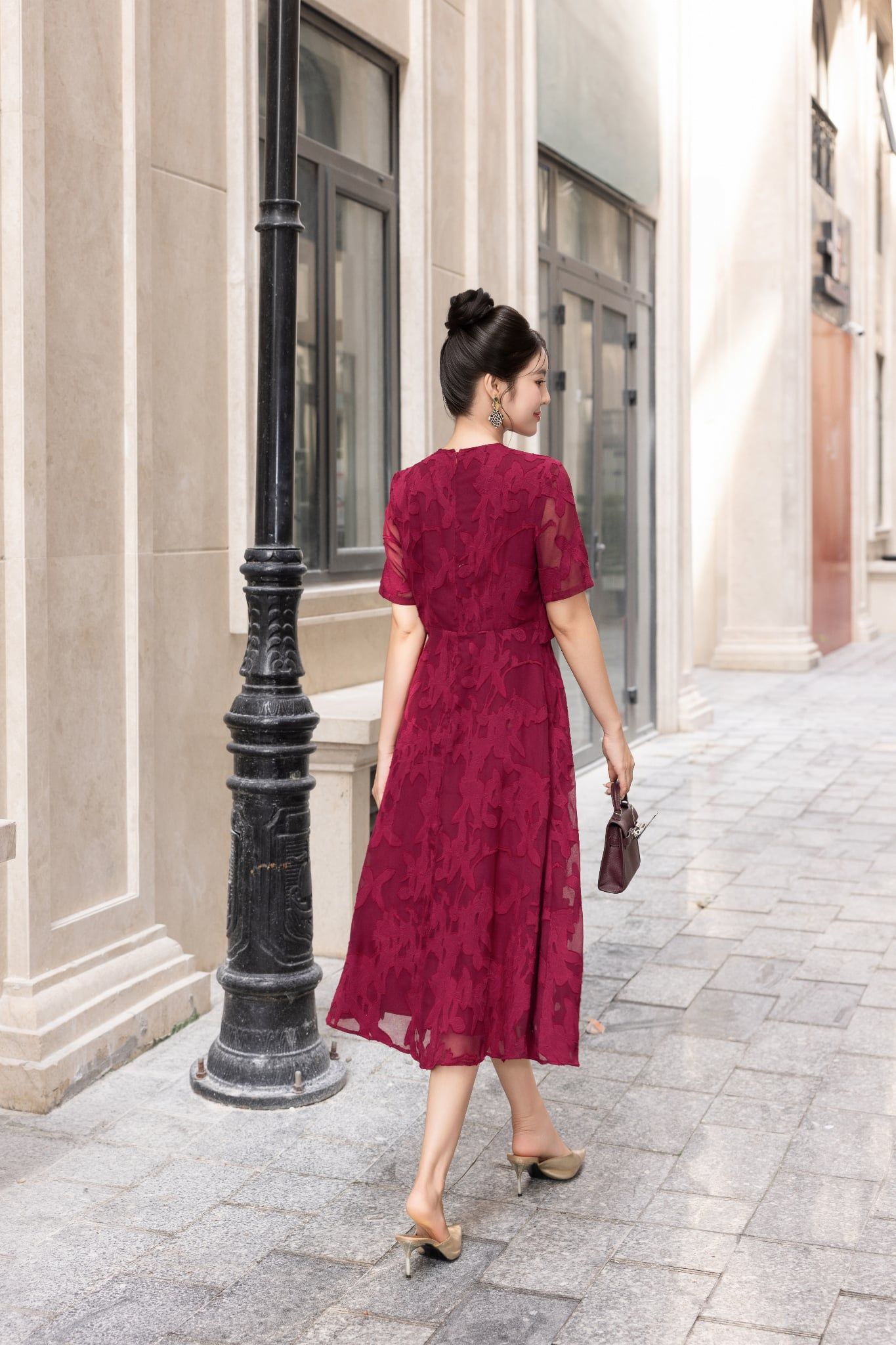 ĐẦM HỌA TIẾT ĐỎ  D02572