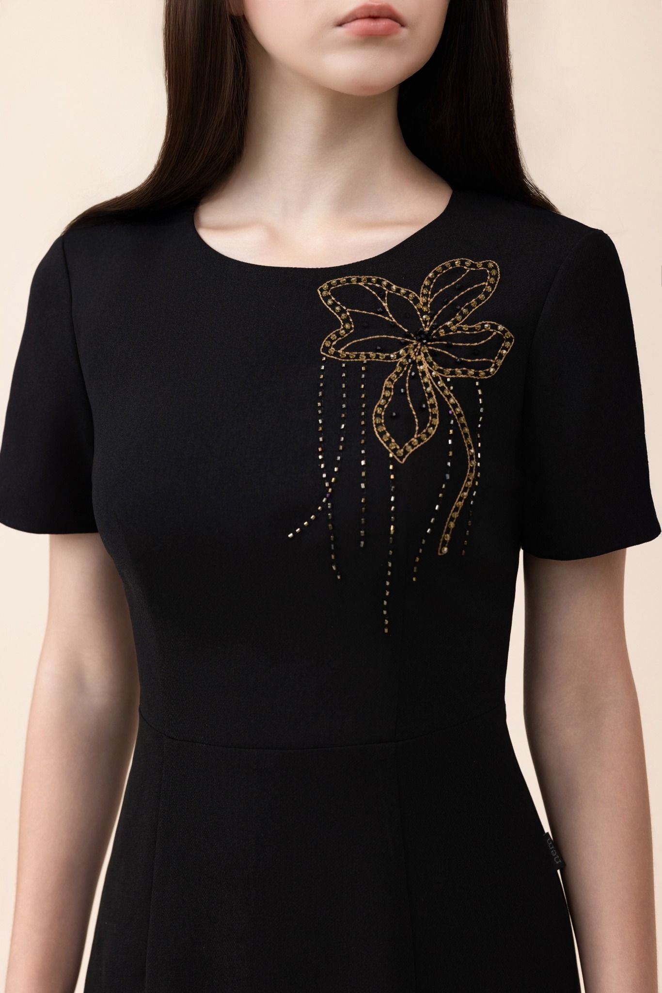 ĐẦM THIẾT KẾ ĐÍNH CƯỜM D03012