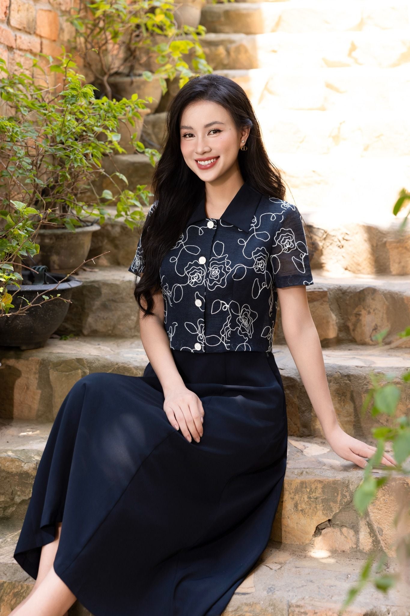 ĐẦM ĐEN PHỐI HOA D03152