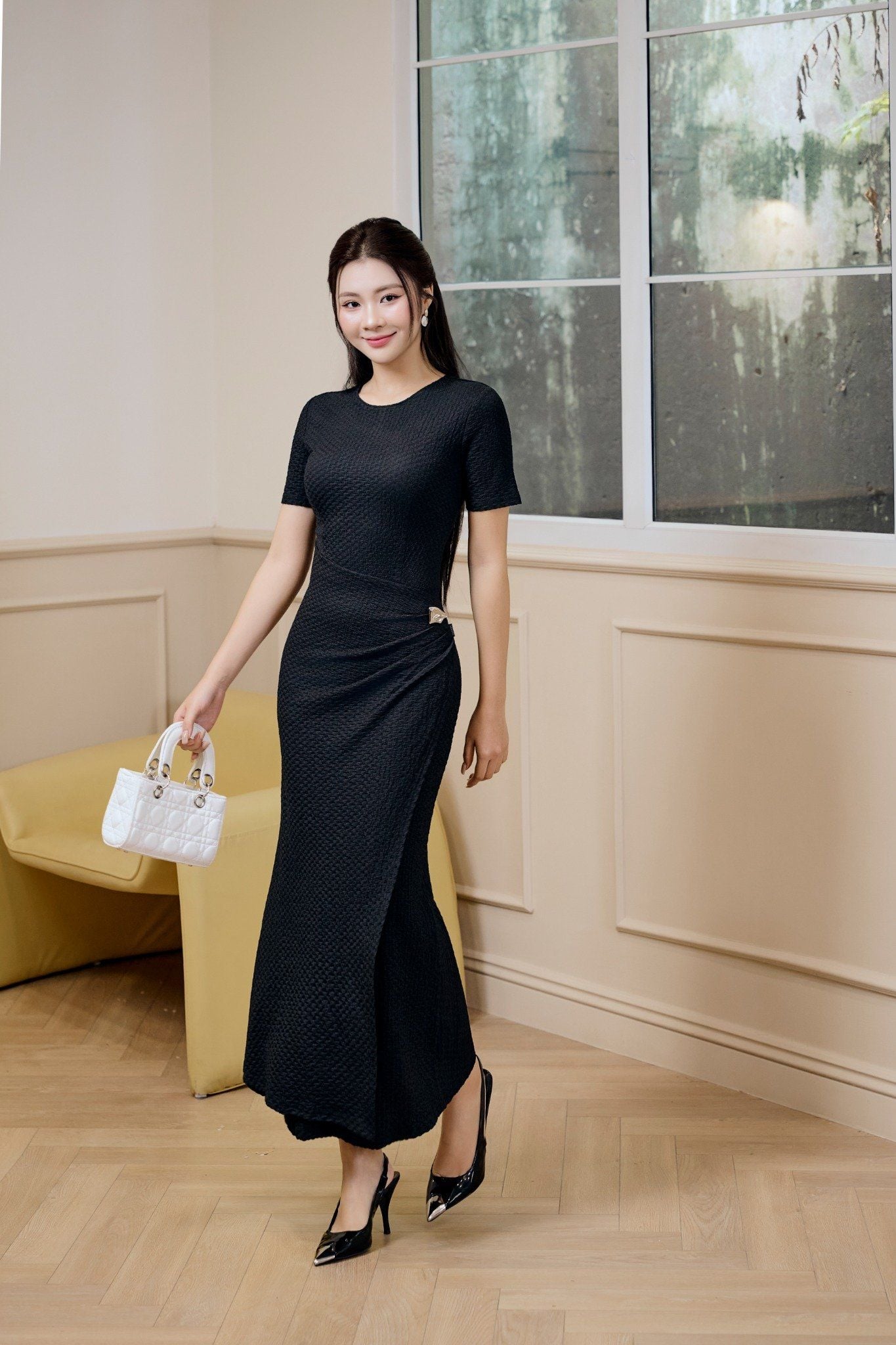 ĐẦM ÔM XOẮN EO D03202