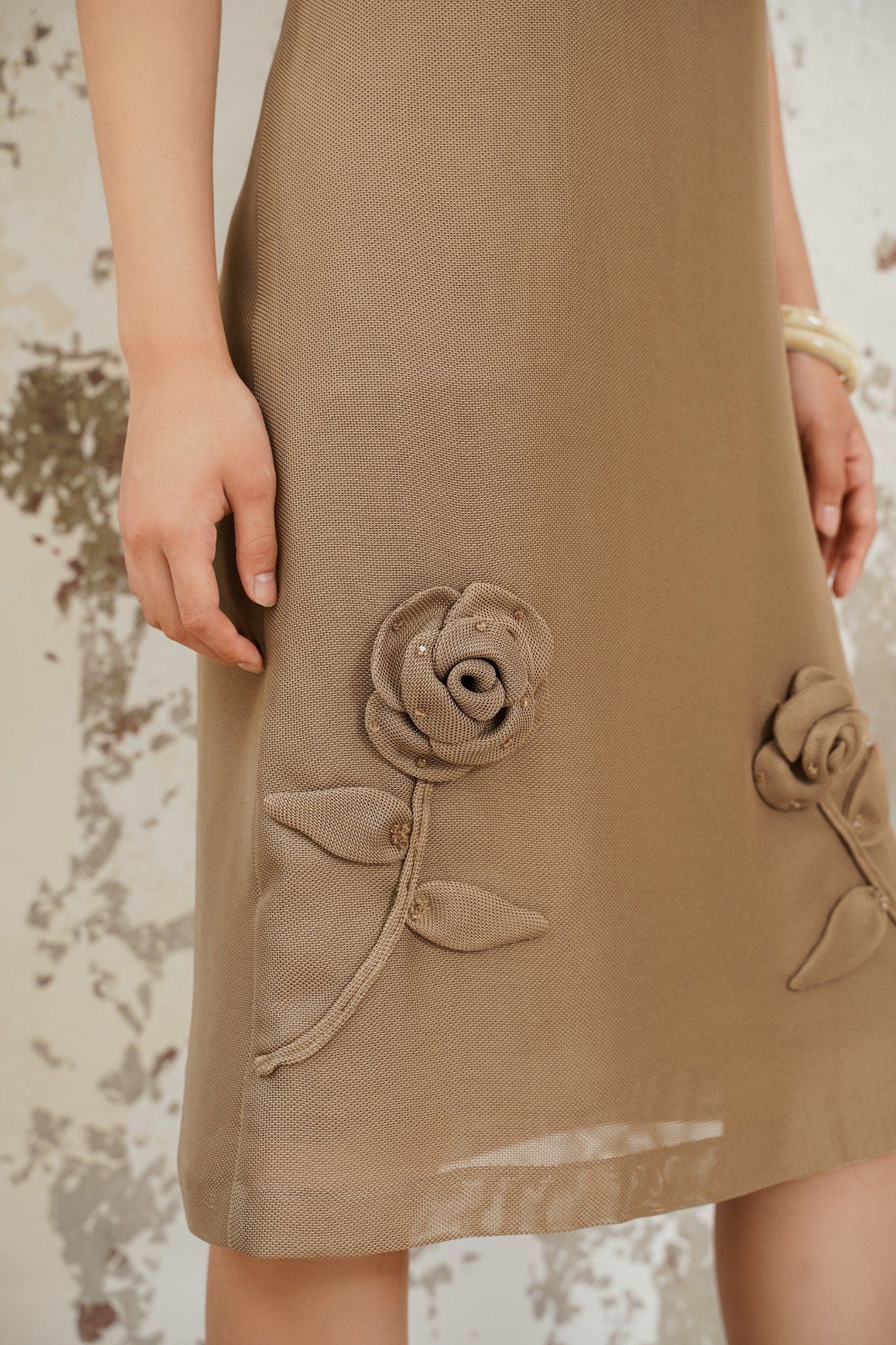 ĐẦM SUÔNG ĐÍNH HOA NỔI D03482