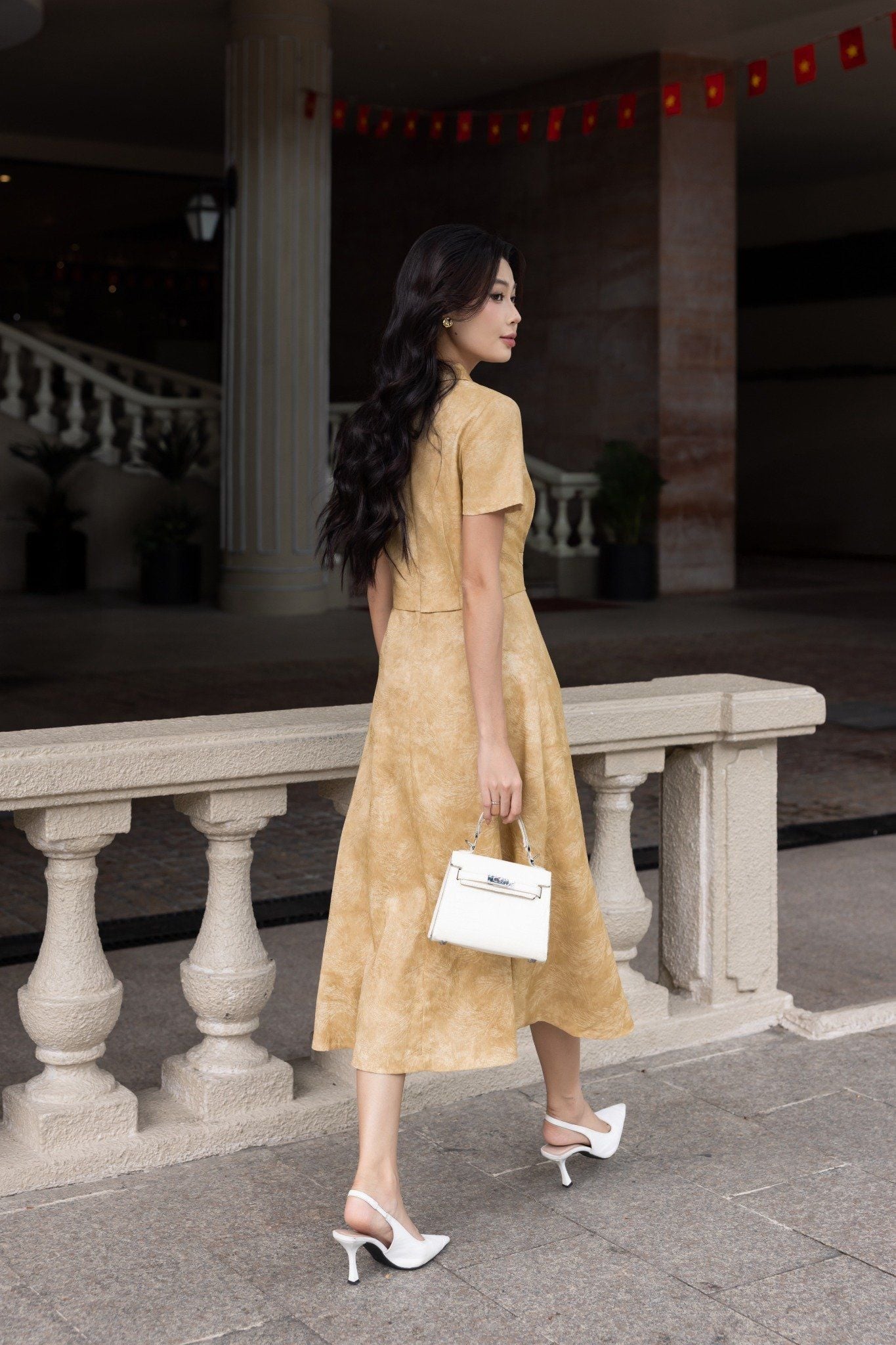 ĐẦM LIỀN CỔ BẺ D04012