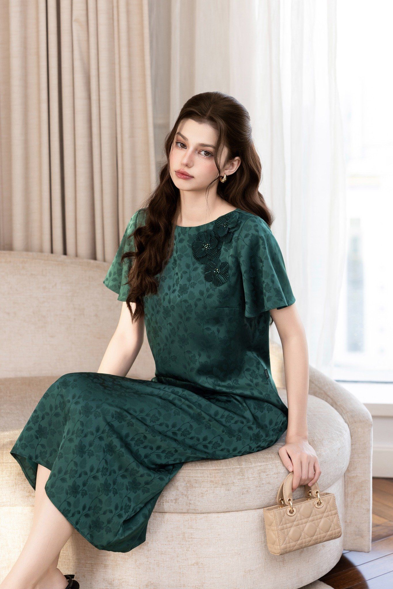 ĐẦM LỤA SUÔNG IN HOA D04492