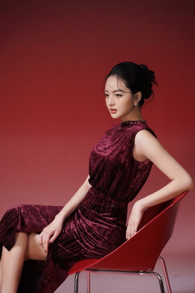  keonhacai TIỆC NHUNG CỔ ĐÍNH CƯỜM D04732 