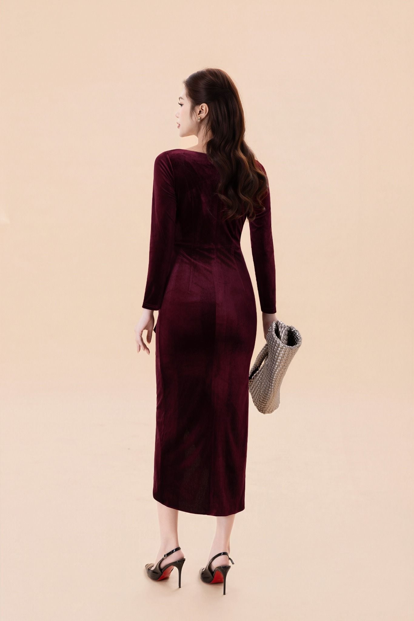 ĐẦM NHUNG ĐỎ D05752