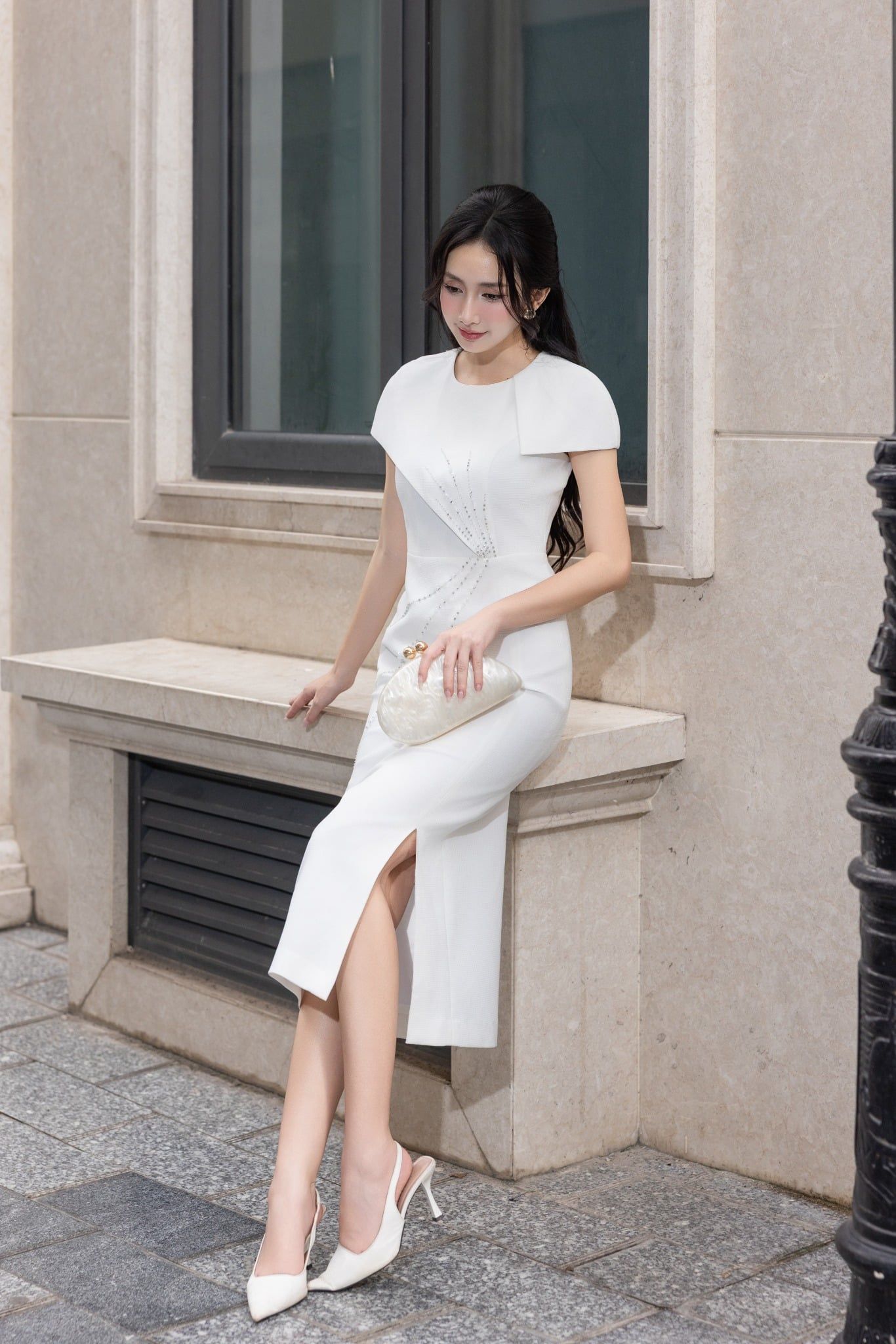 ĐẦM TRẮNG ĐÍNH ĐÁ D05762