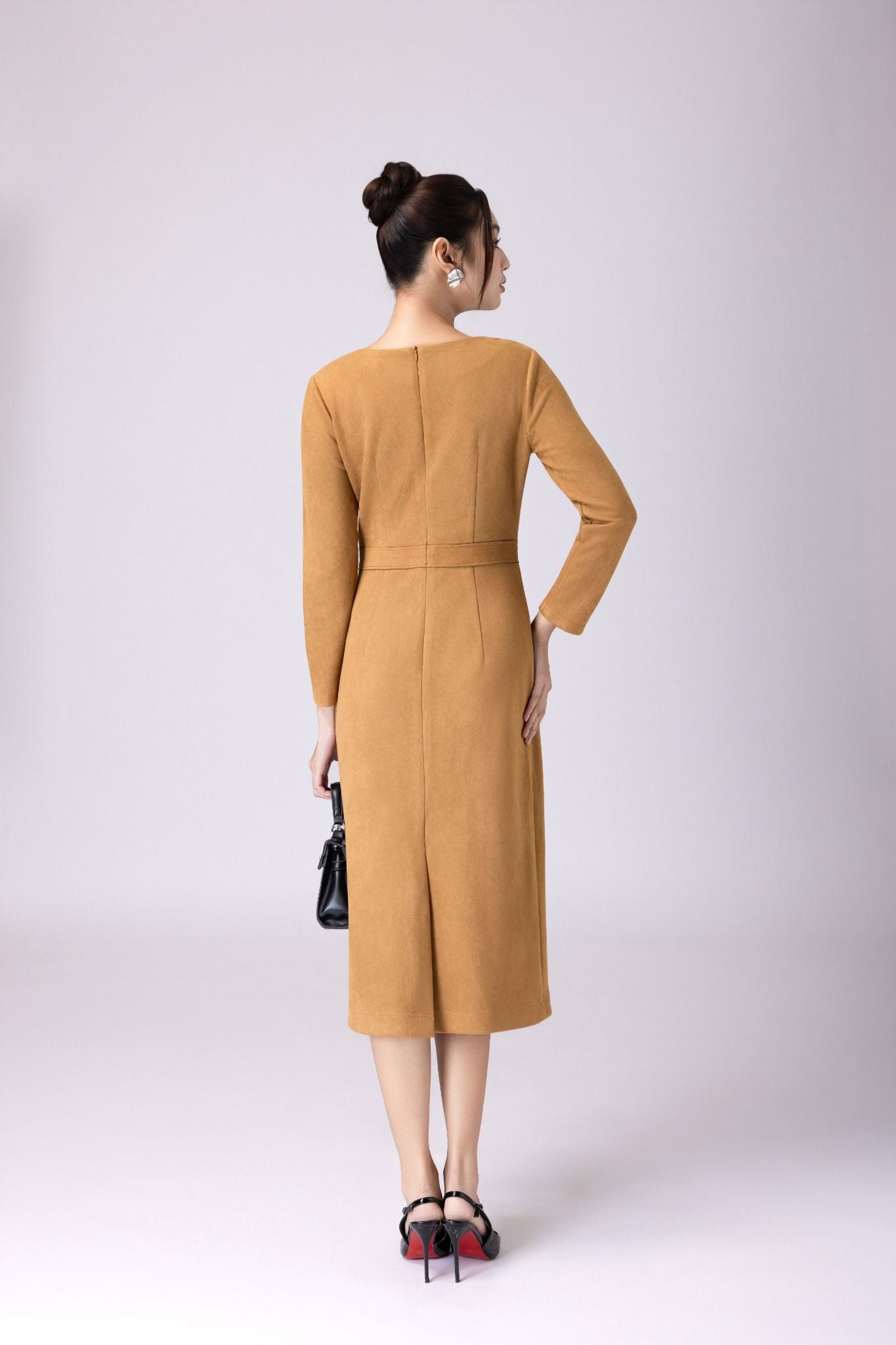 ĐẦM DA LỘN NÂU D06132