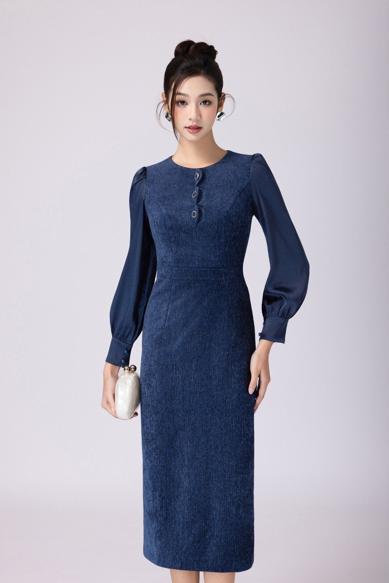 ĐẦM ÔM PHA TAY VOAN D06182