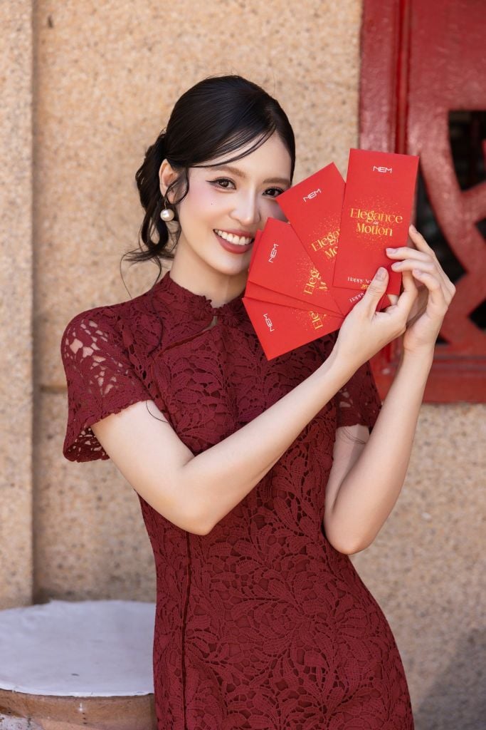  ĐẦM ÔM REN ĐỎ D06512 