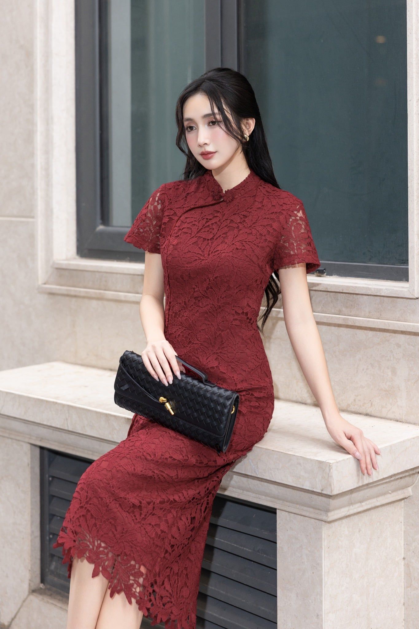 ĐẦM ÔM REN ĐỎ D06512