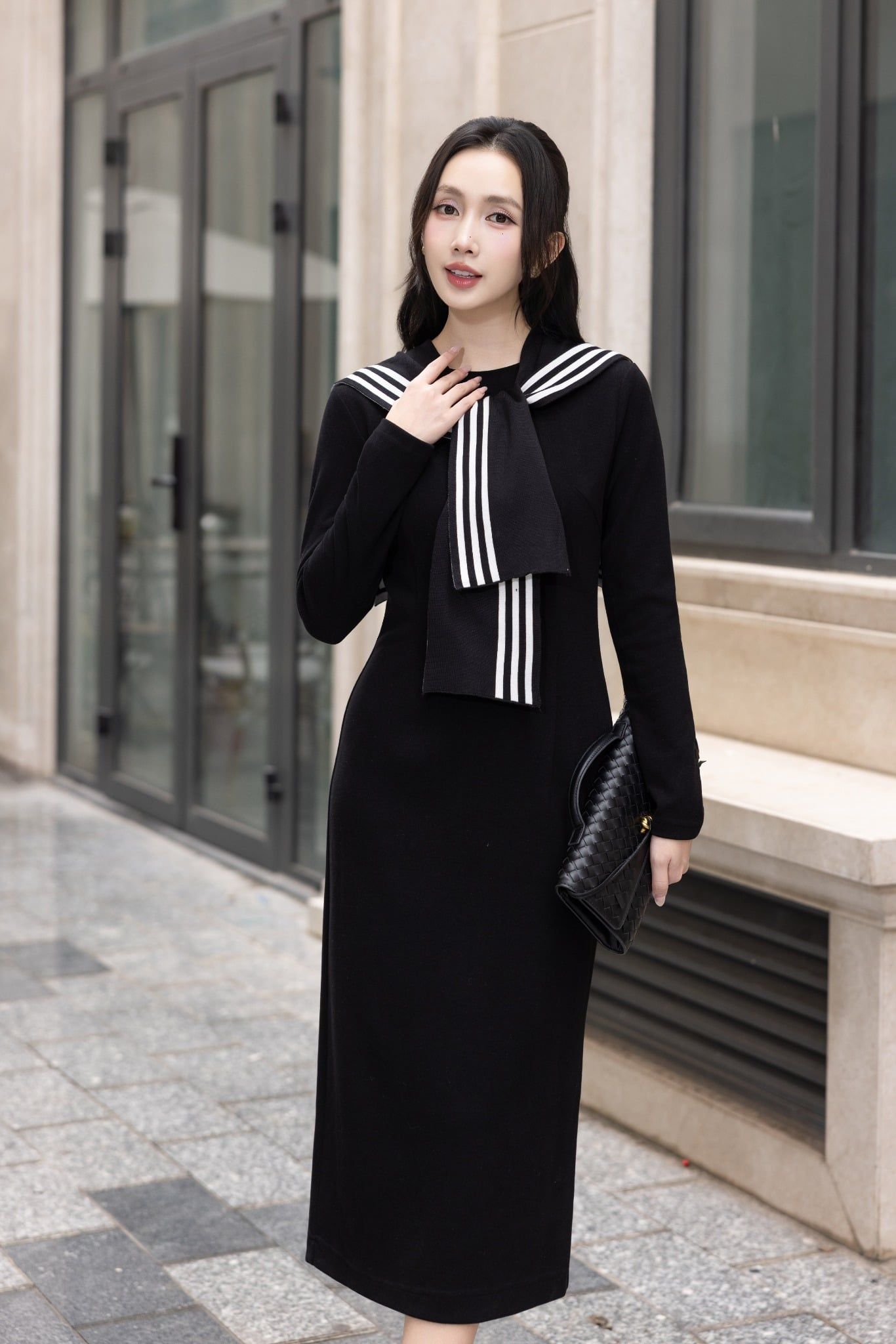 ĐẦM ÔM PHỐI KHĂN D06692