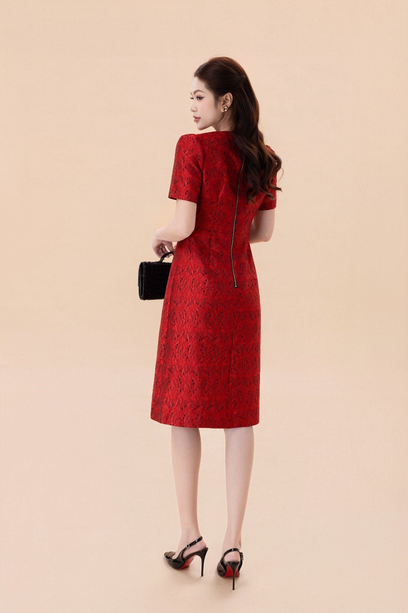 ĐẦM GẤM HOA ĐỎ D06912