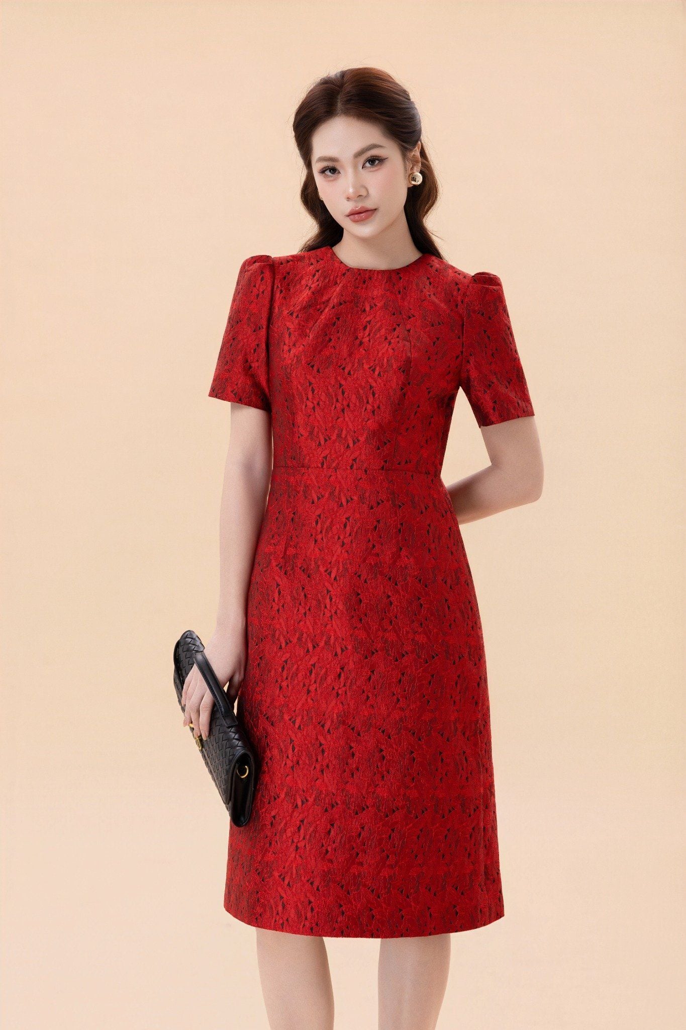 ĐẦM GẤM HOA ĐỎ D06912