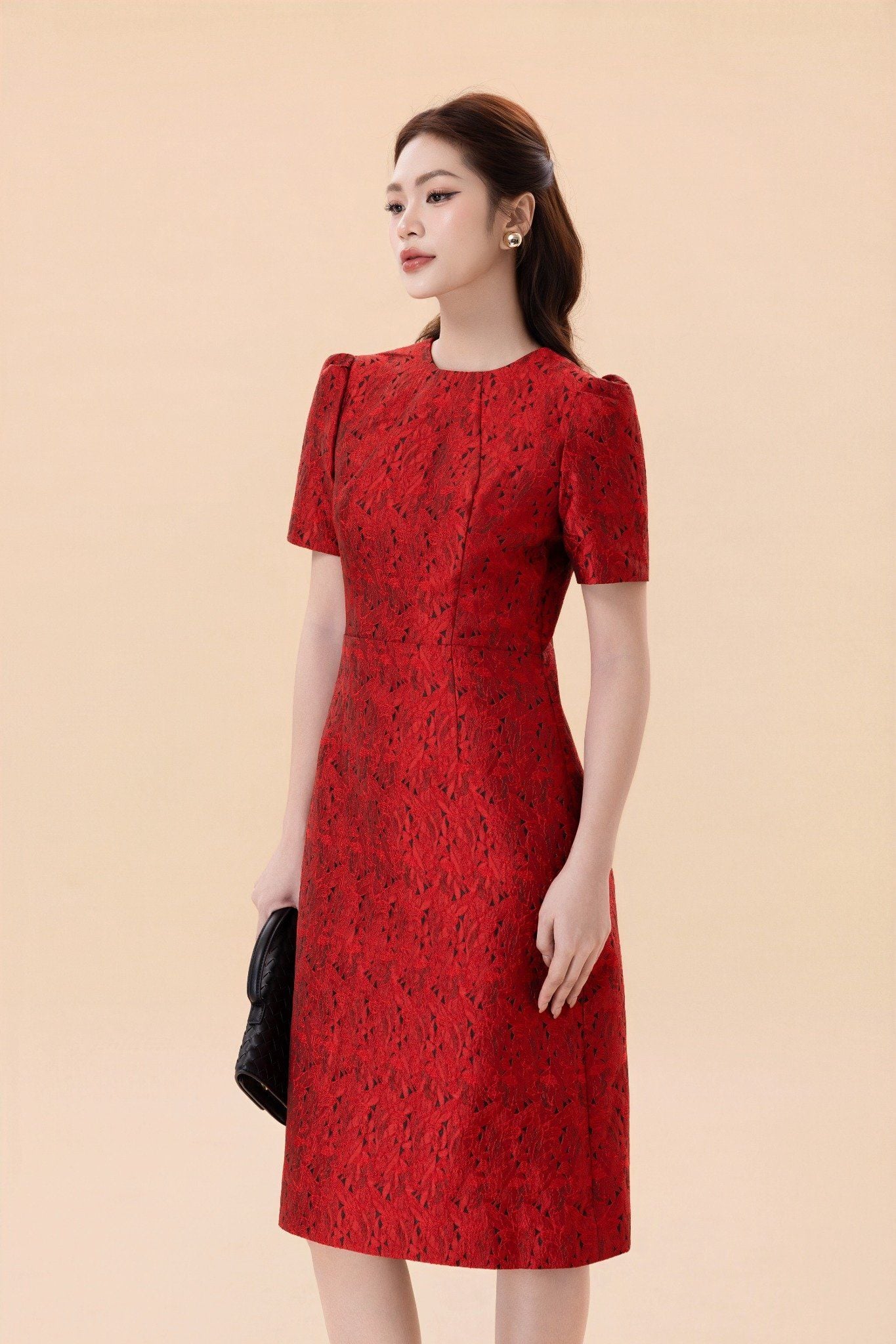 ĐẦM GẤM HOA ĐỎ D06912