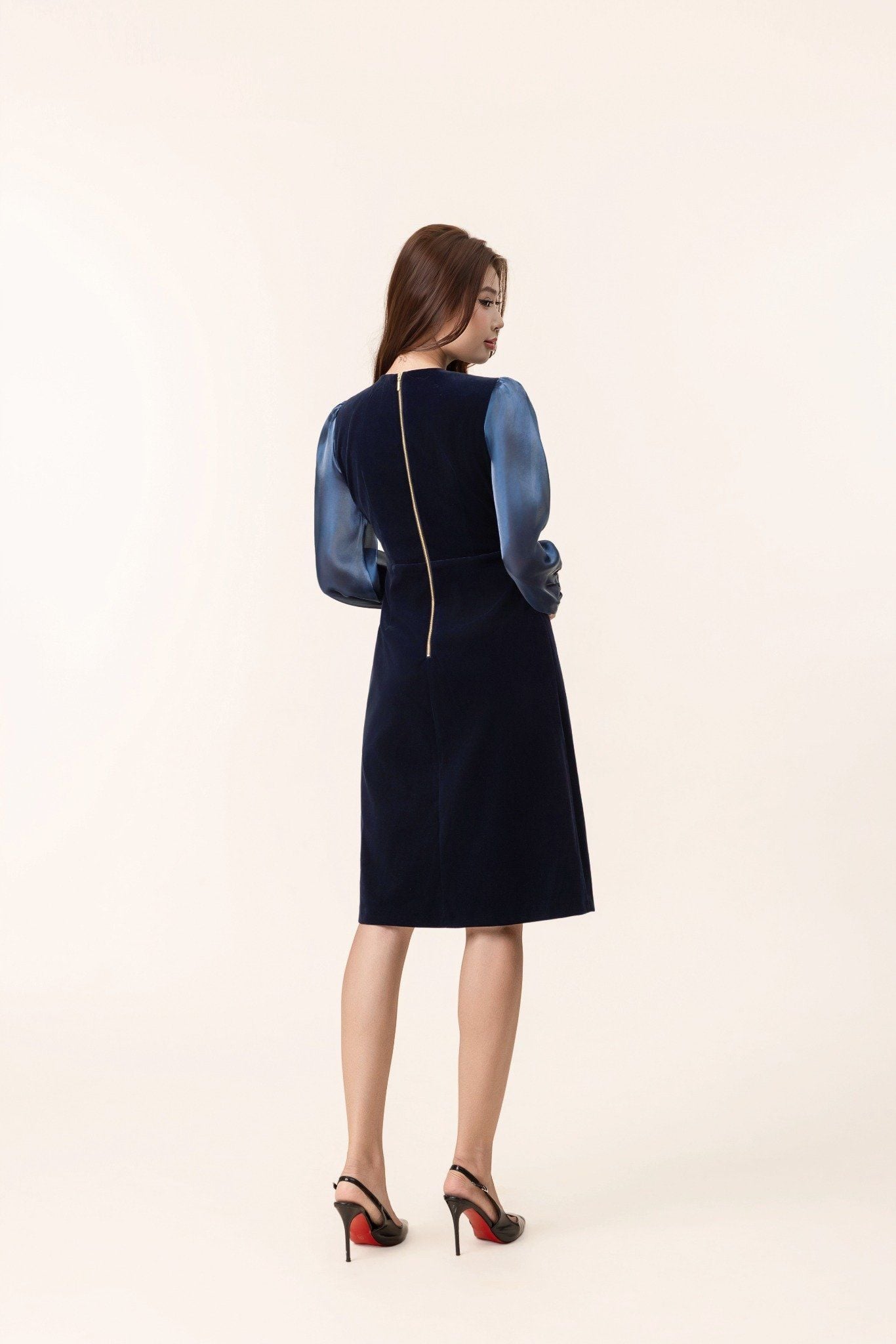 ĐẦM NHUNG ĐÍNH CƯỜM D07372