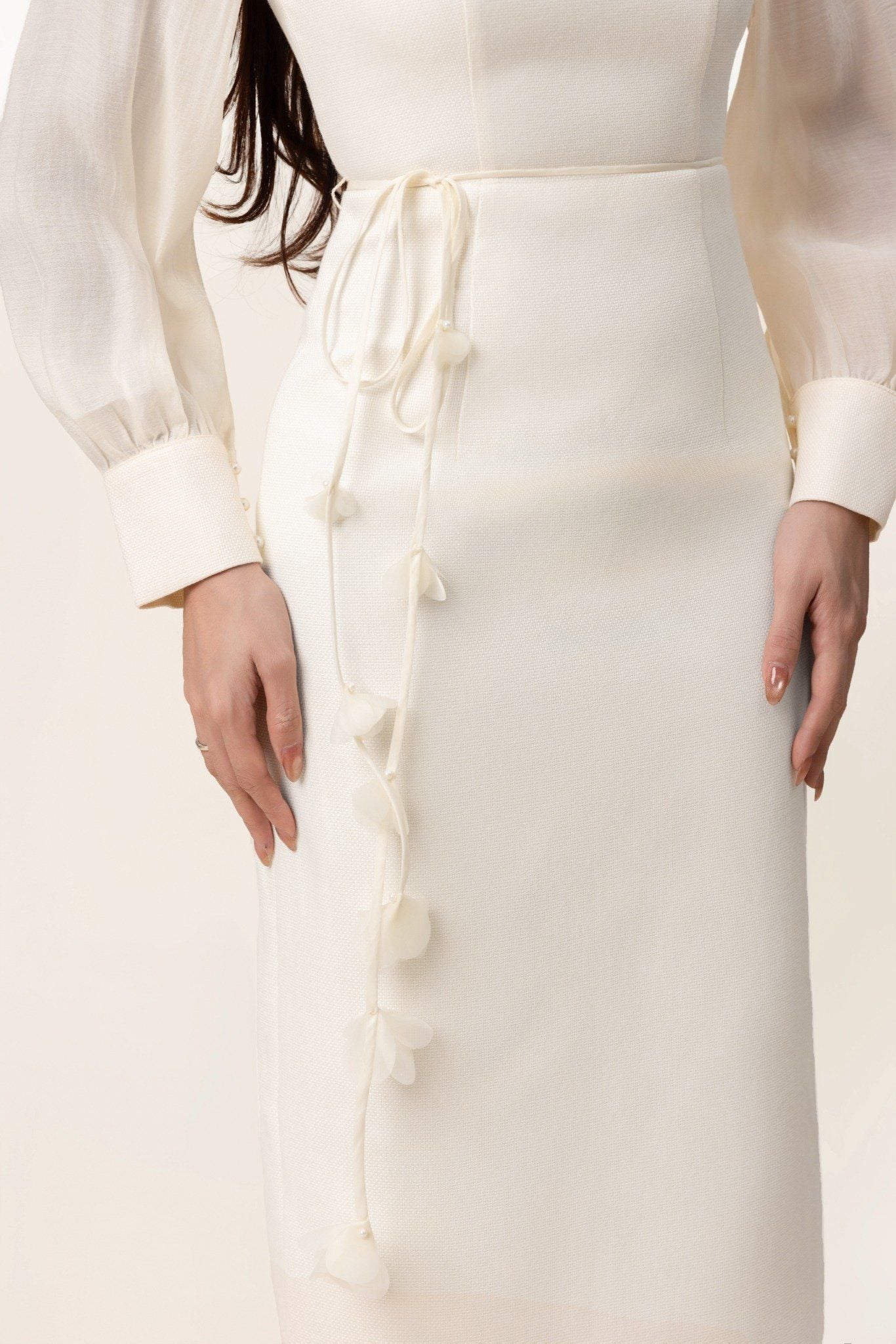 ĐẦM TRẮNG THIẾT KẾ D07402