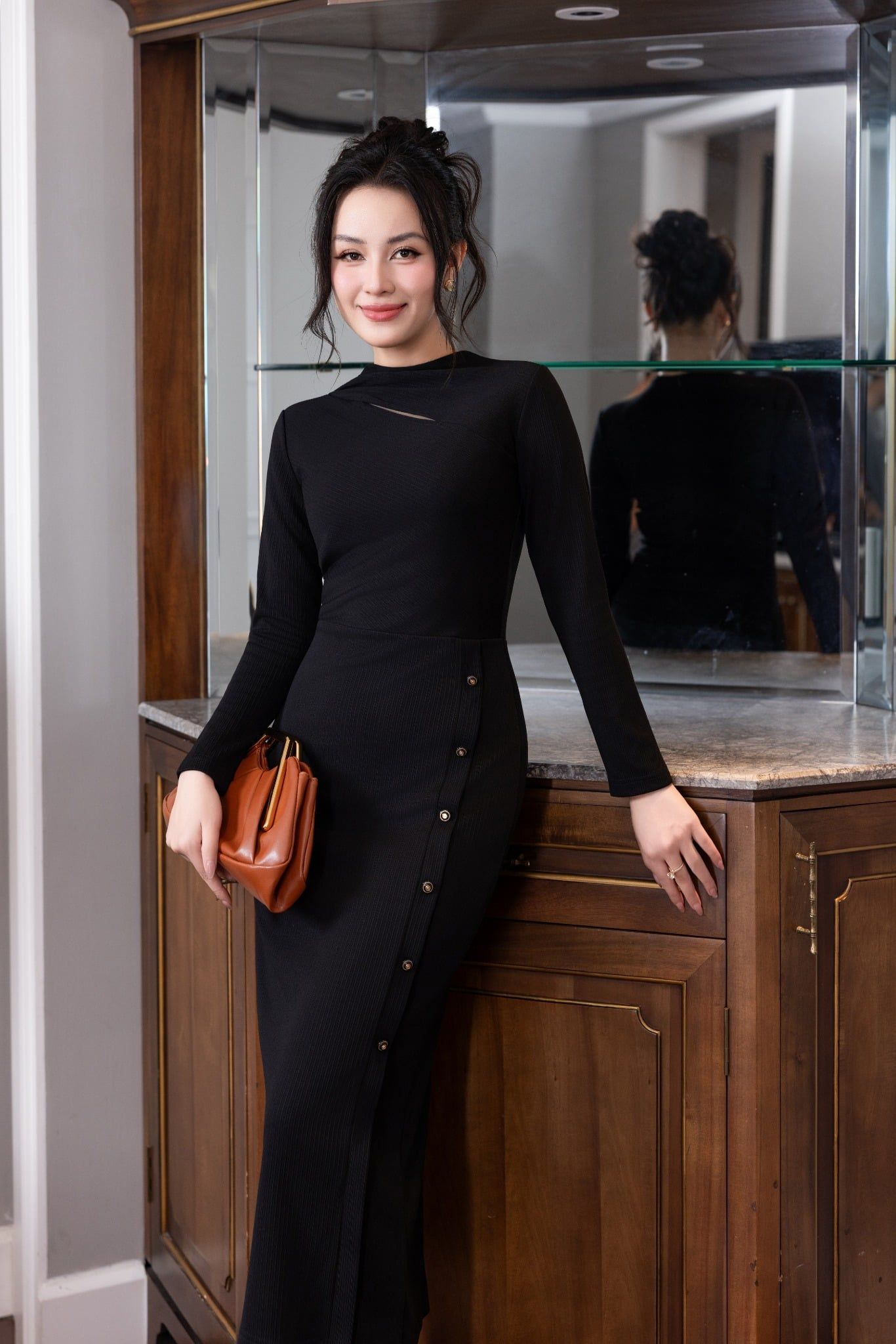 ĐẦM ÔM ĐEN D07512