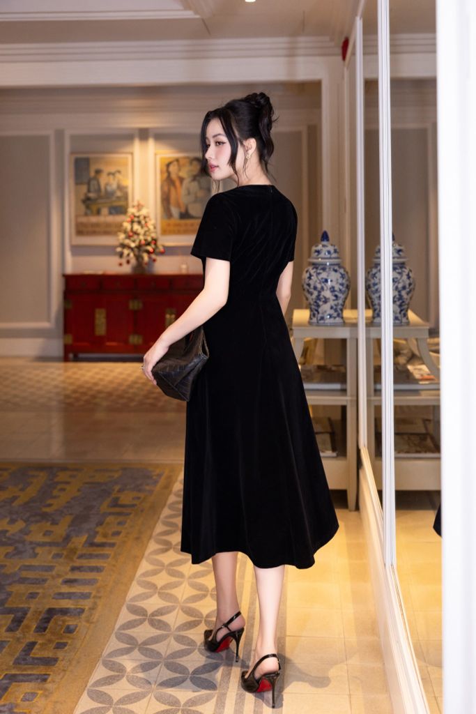  ĐẦM NHUNG CỔ ĐÍNH ĐÁ D08112 