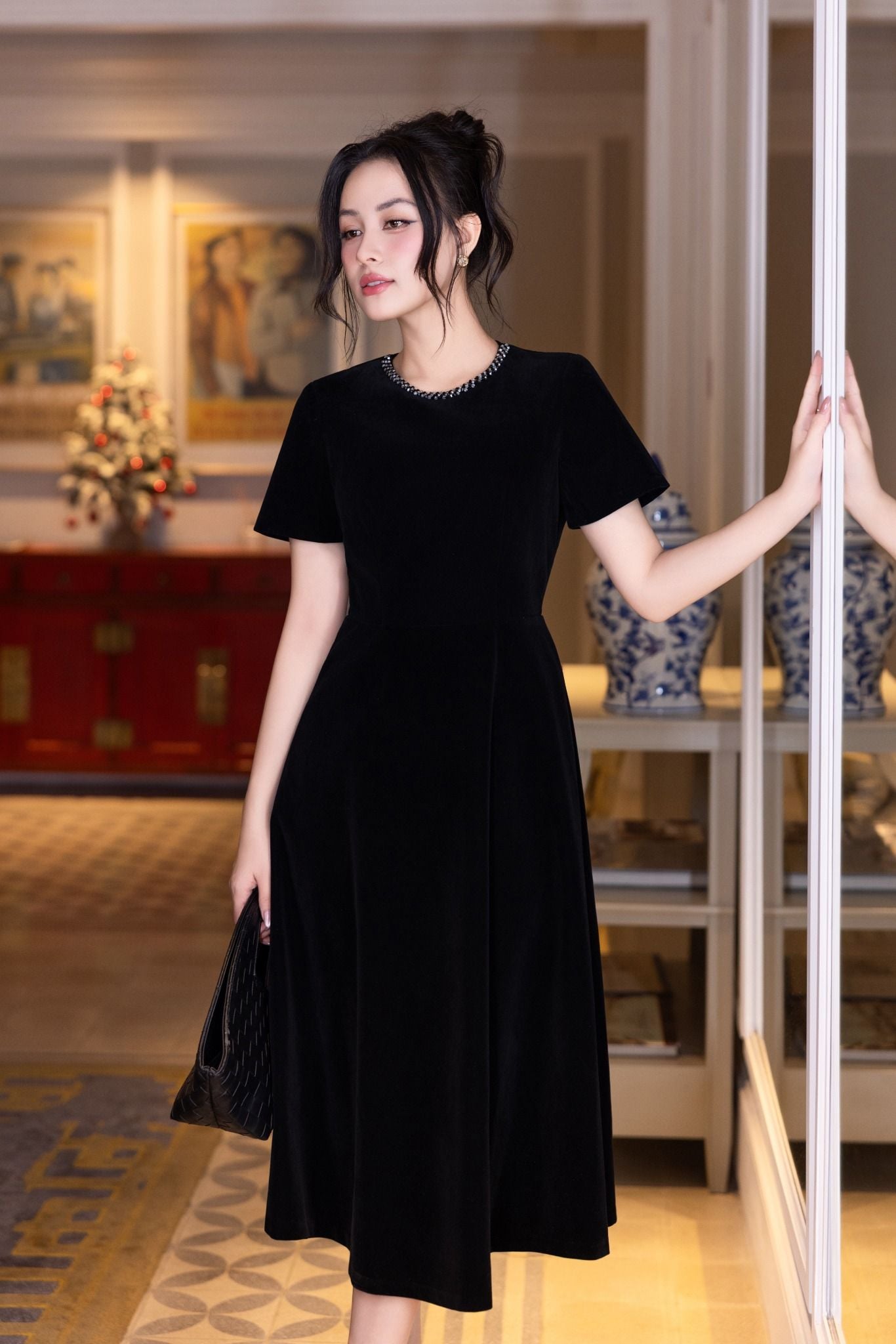 ĐẦM NHUNG CỔ ĐÍNH ĐÁ D08112