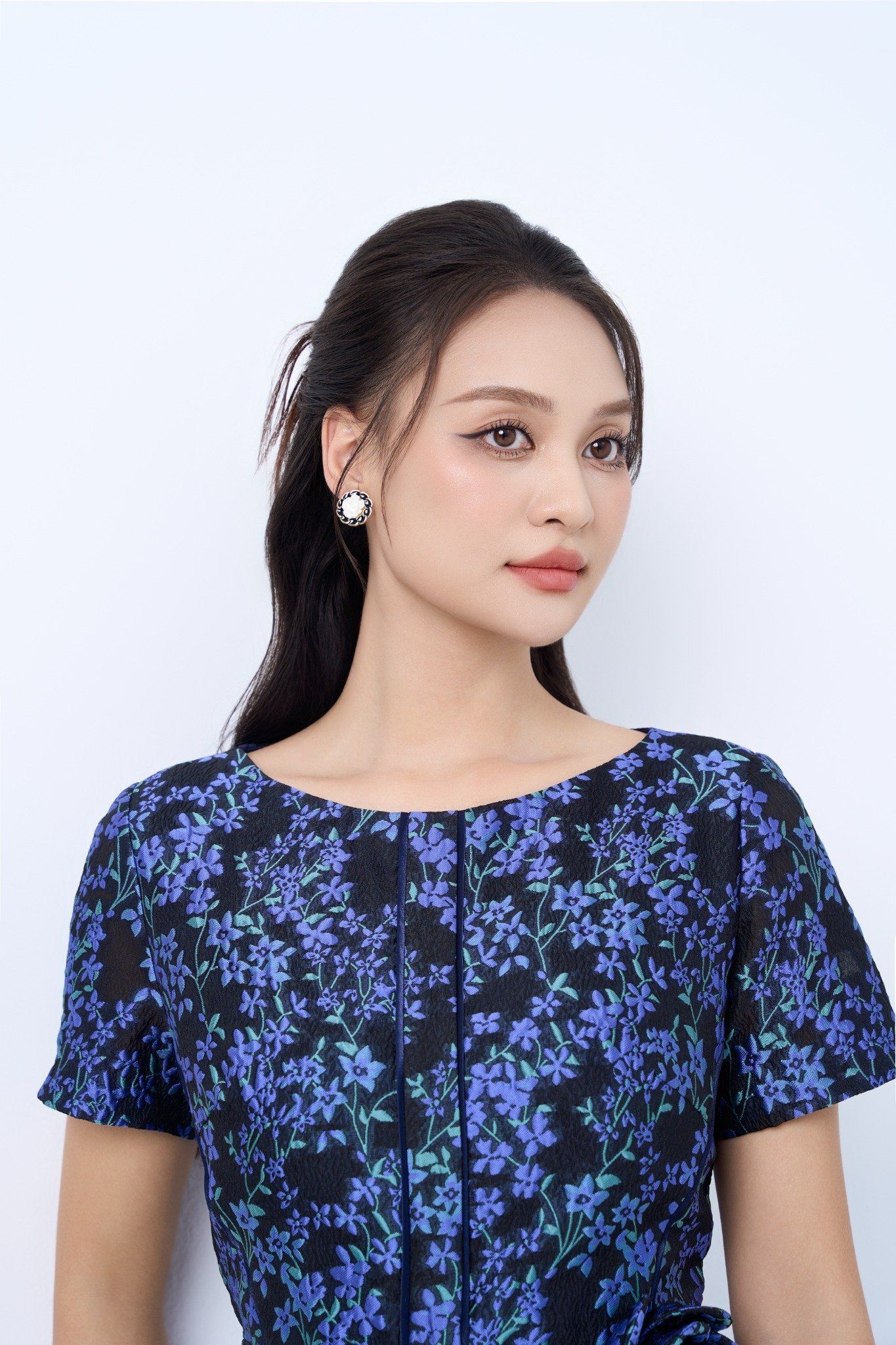 ĐẦM TIỆC GẤM HOA XANH D08182