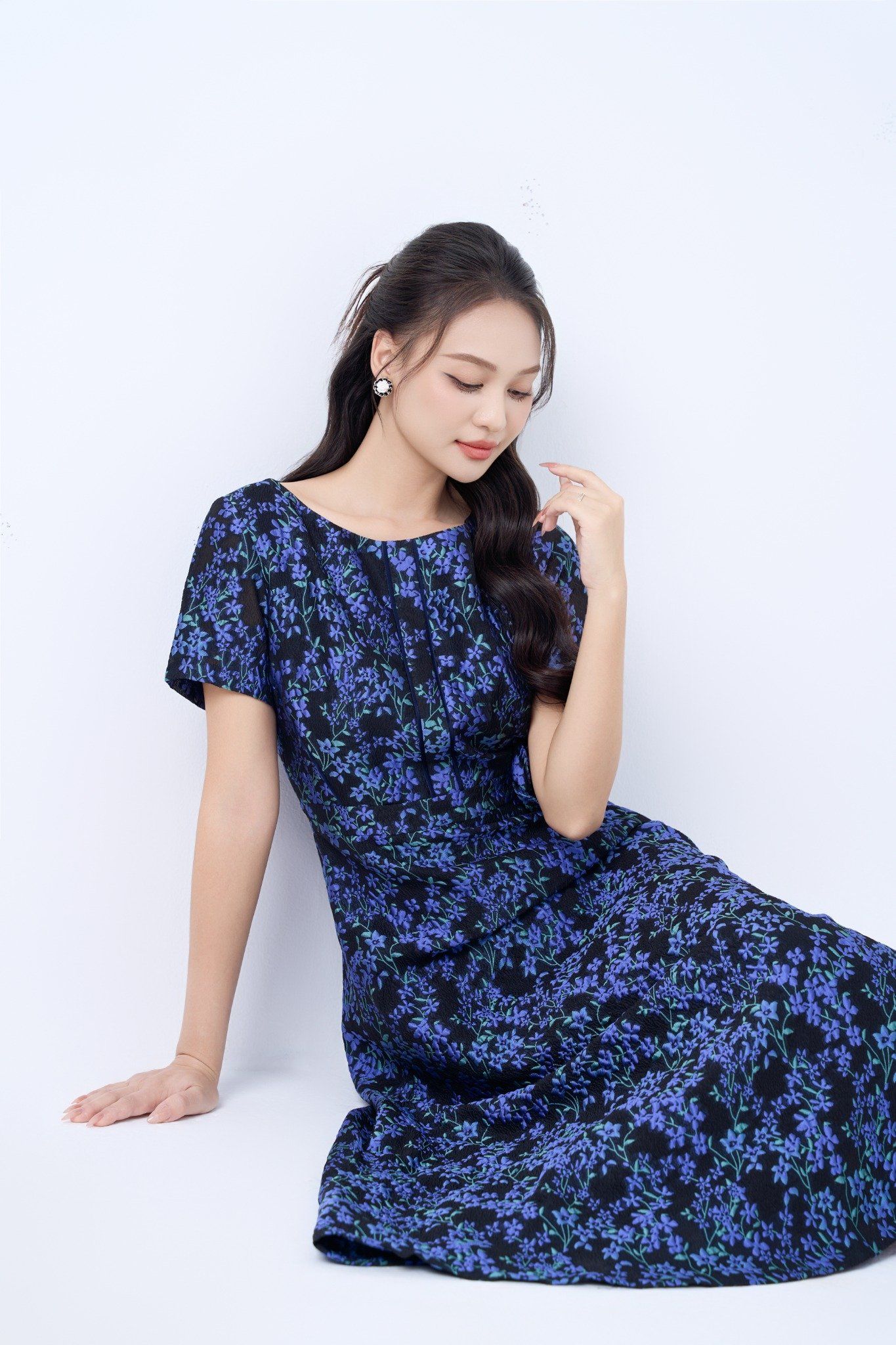 ĐẦM TIỆC GẤM HOA XANH D08182