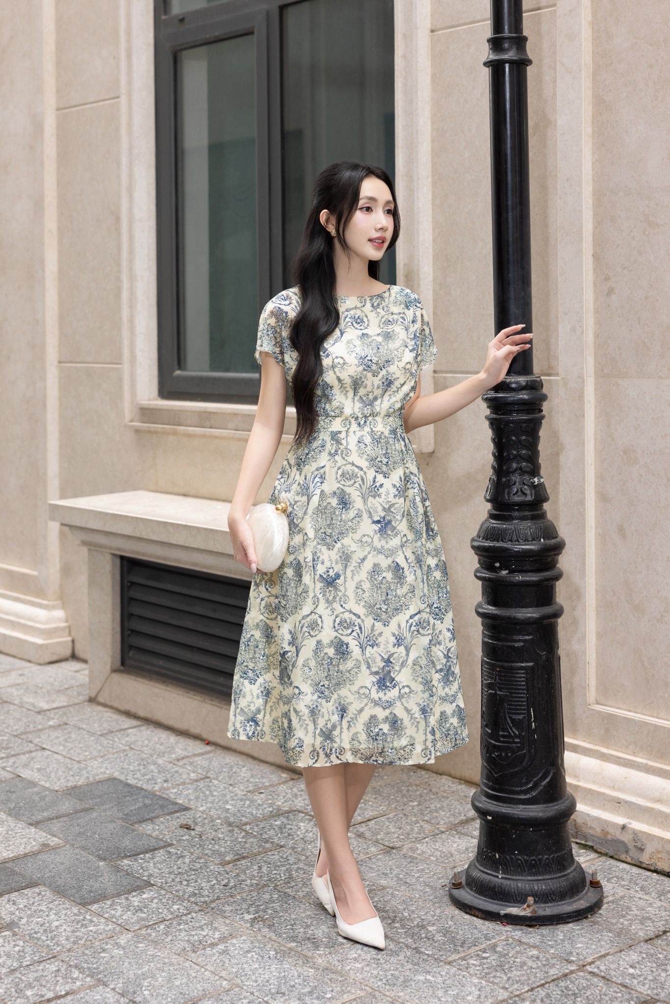 ĐẦM HOẠ TIẾT TAY RỦ D08482