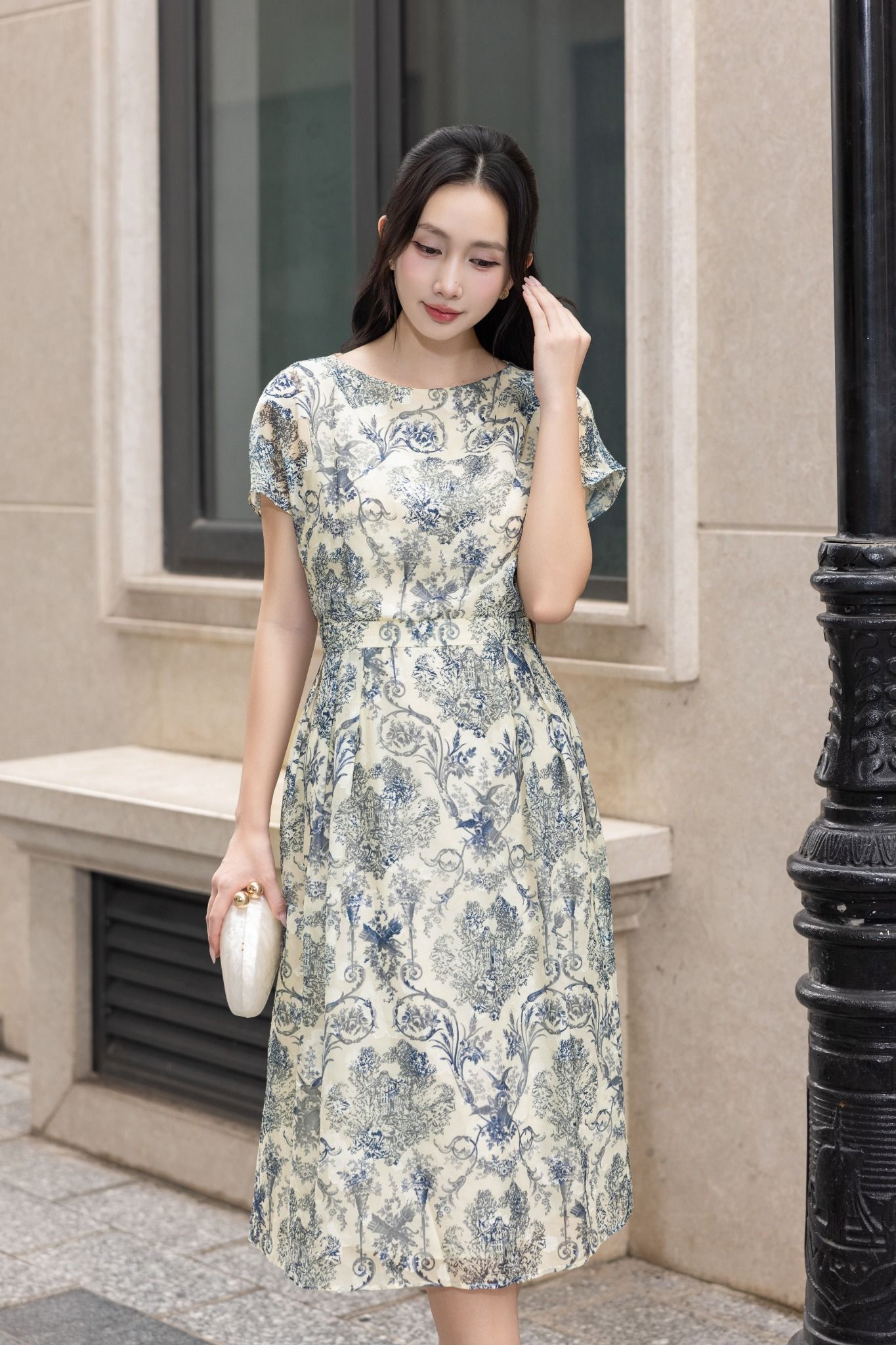 ĐẦM HOẠ TIẾT TAY RỦ D08482