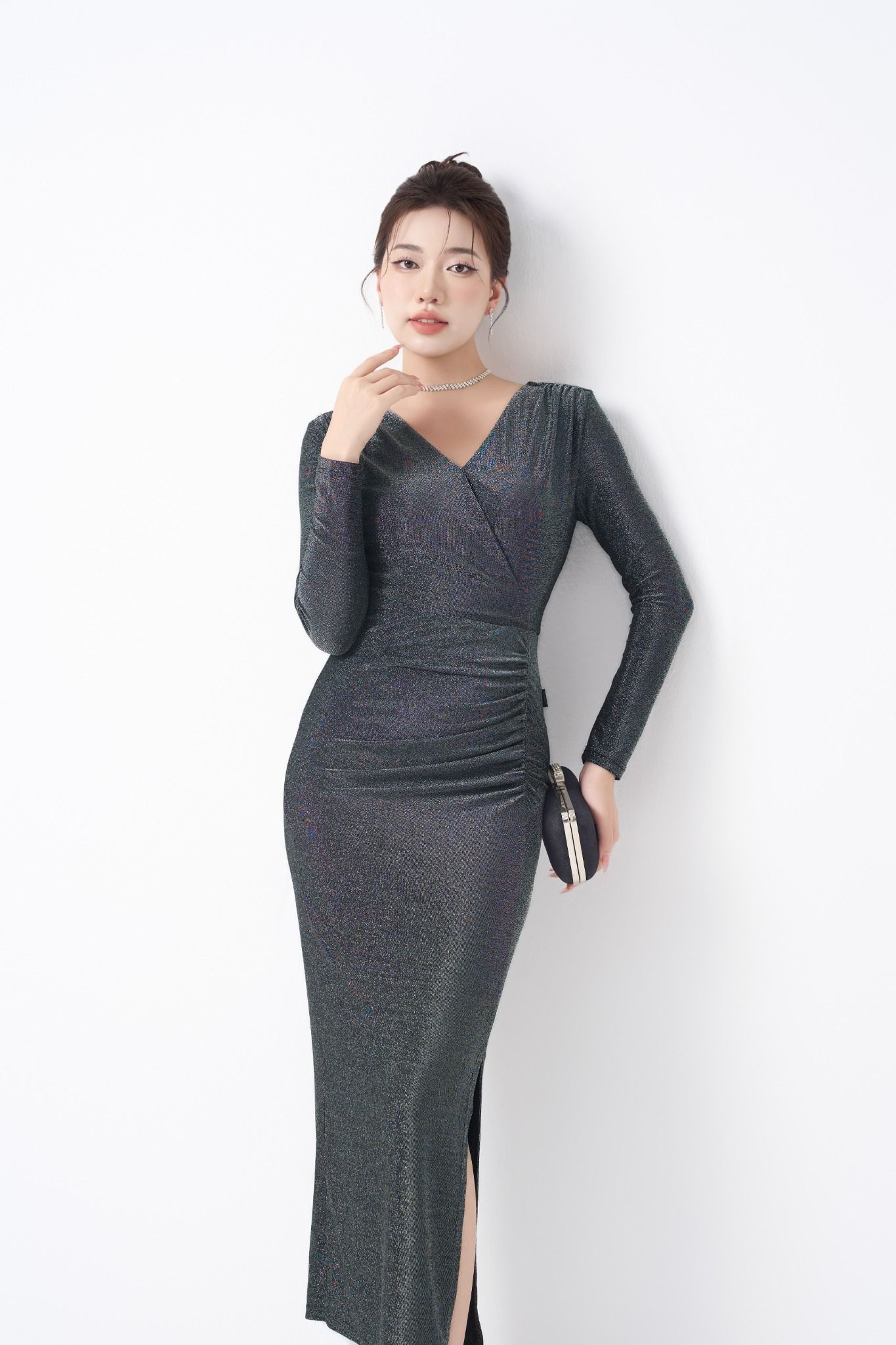 ĐẦM TIỆC ẢNH NHŨ D08552