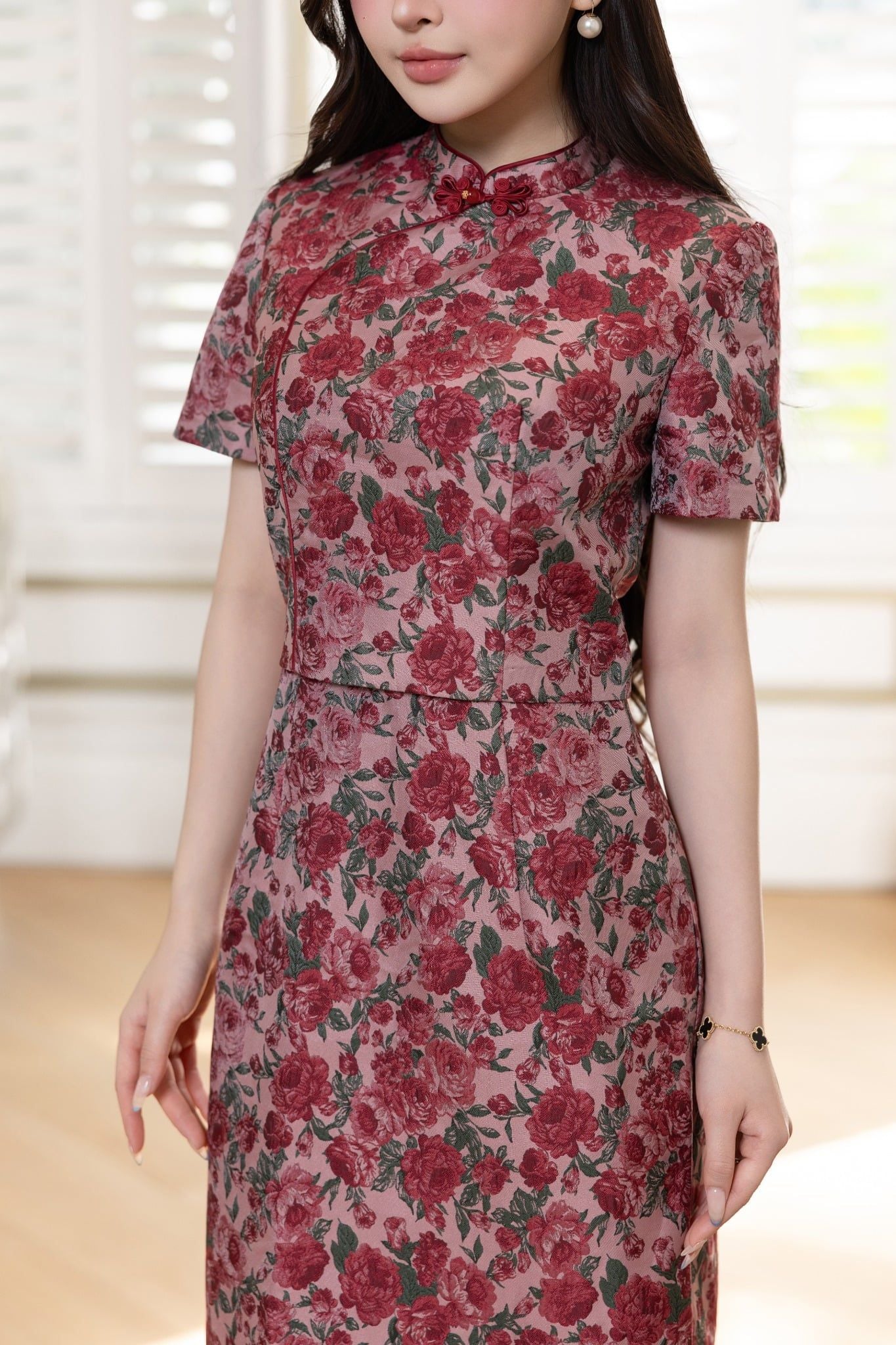 SƯỜN XÁM HOA ĐỎ D08932