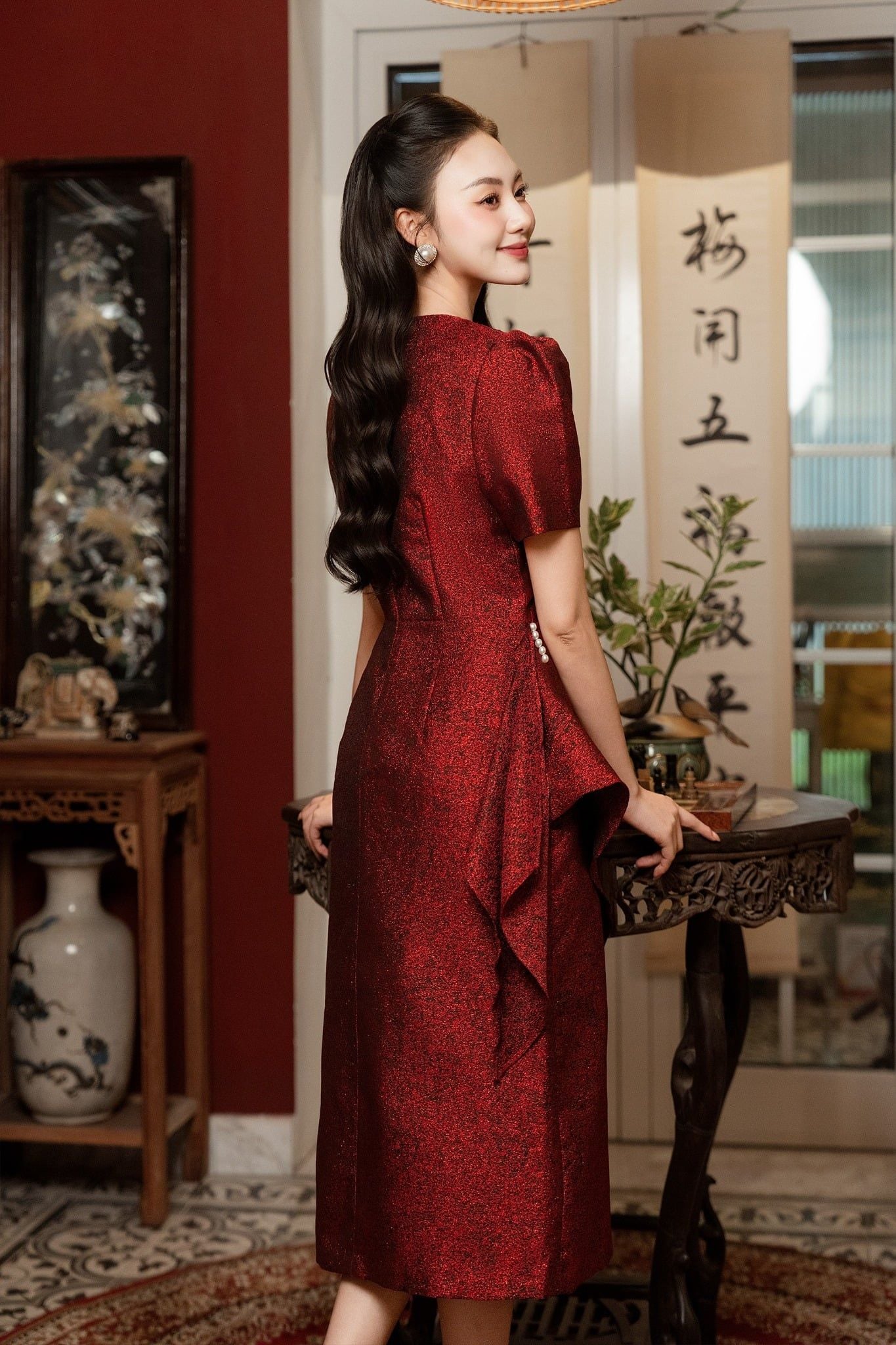 ĐẦM TIỆC GẤM ÁNH NHŨ D08992