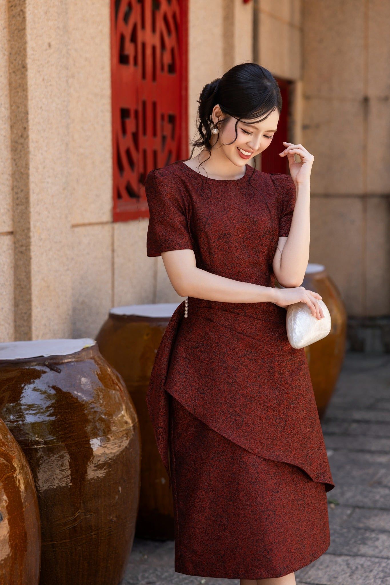 ĐẦM TIỆC GẤM ÁNH NHŨ D08992