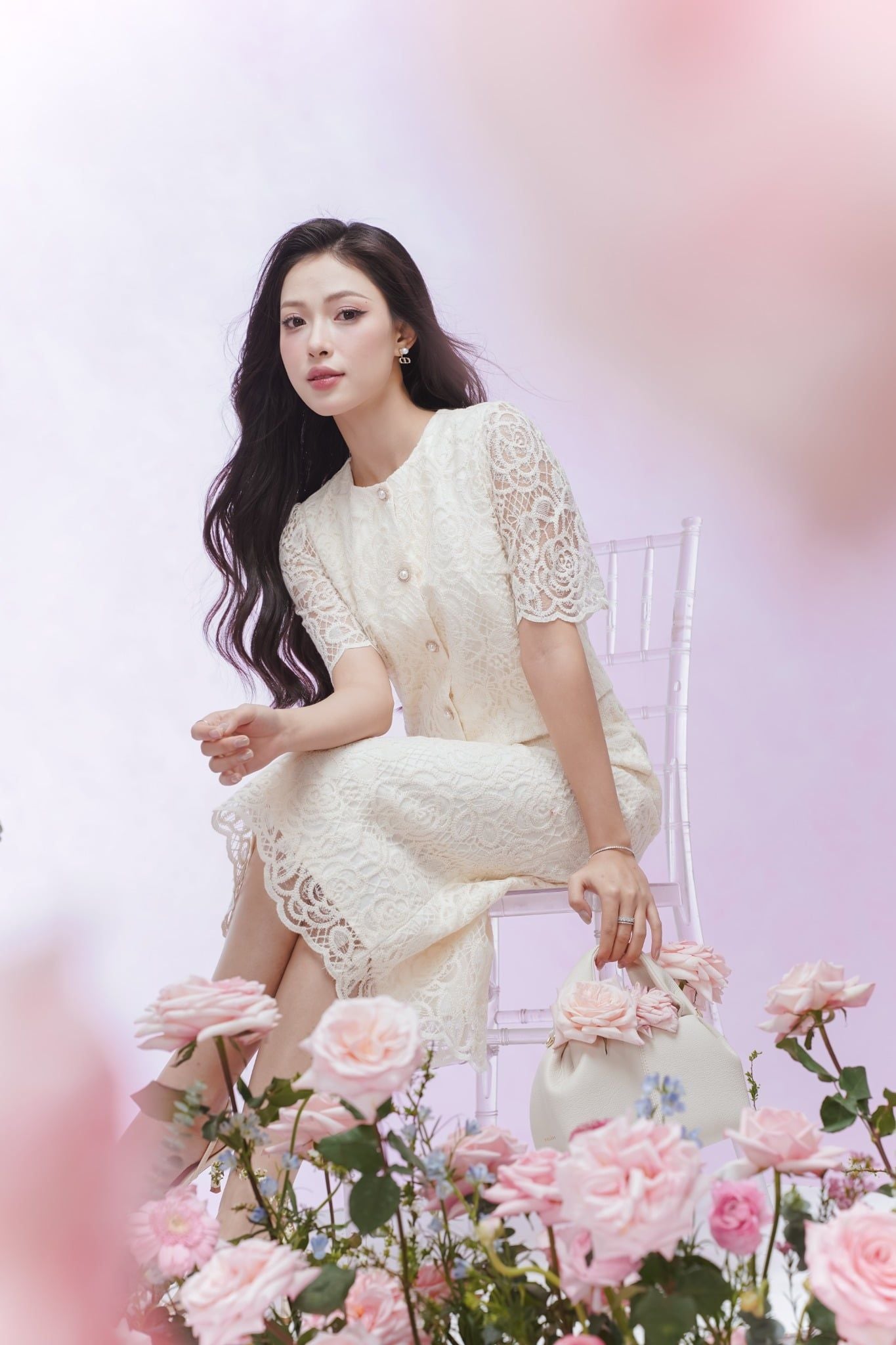 ĐẦM REN TRẮNG D09502