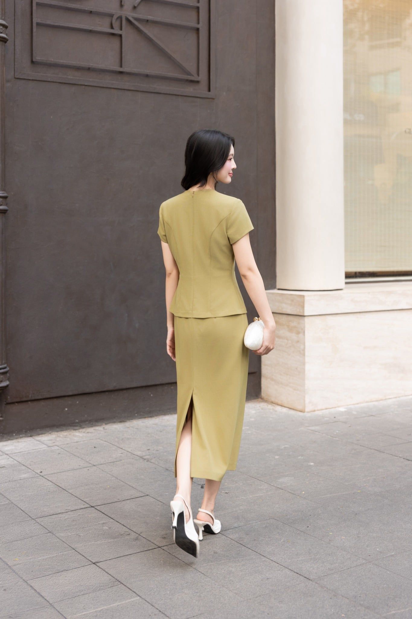 ĐẦM LIỀN THIẾT KẾ D09892