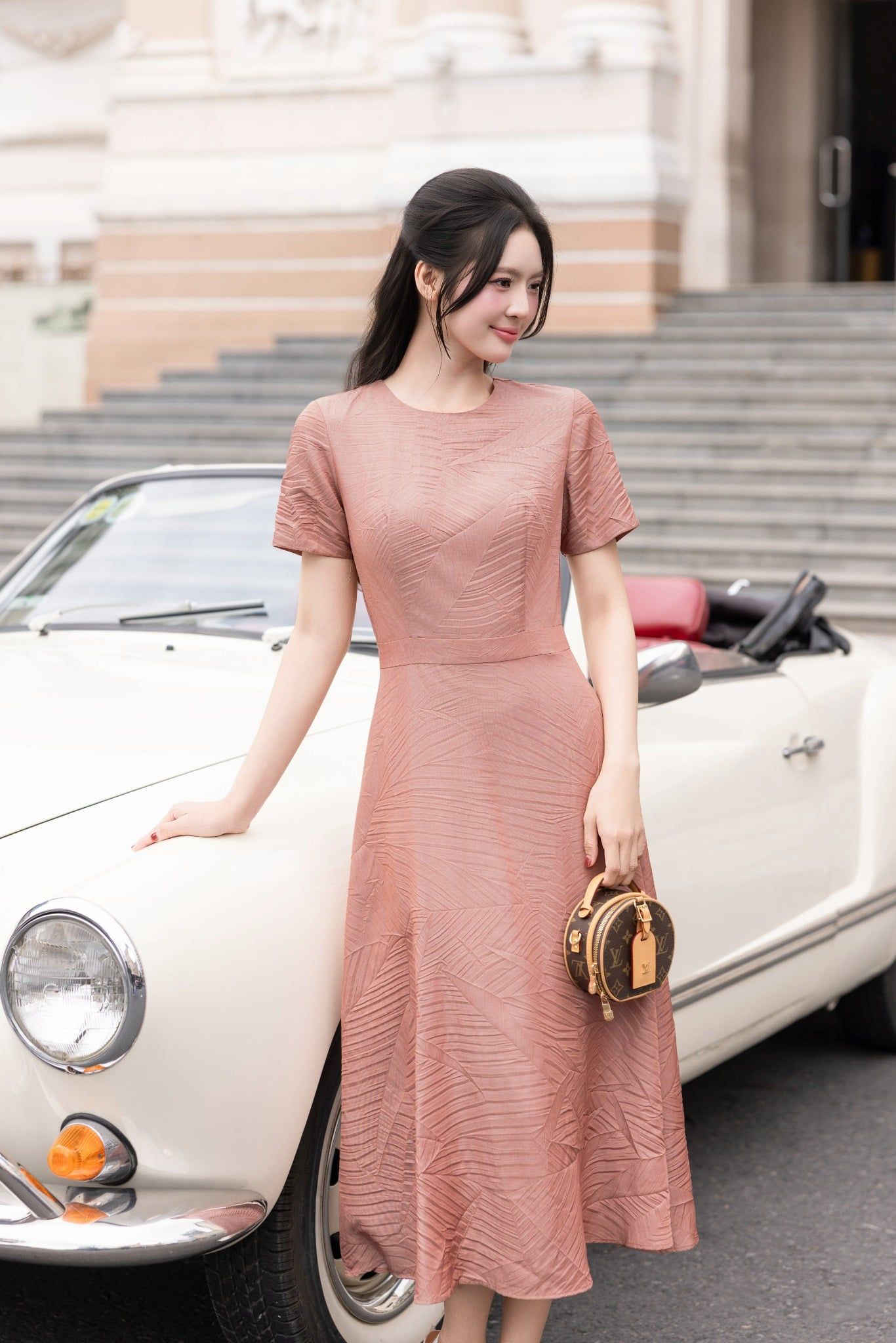 ĐẦM HỒNG THIẾT KẾ D10012