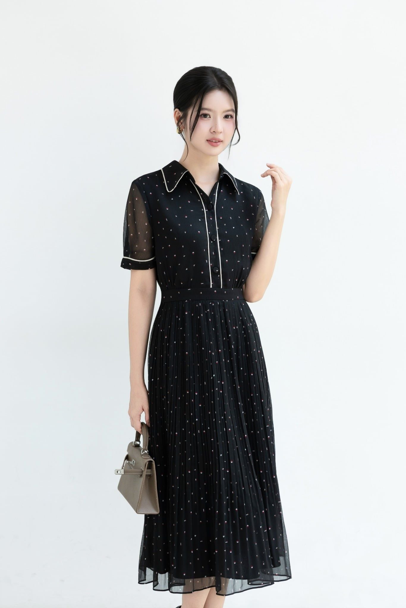 ĐẦM XẾP LI HOẠ TIẾT D10582
