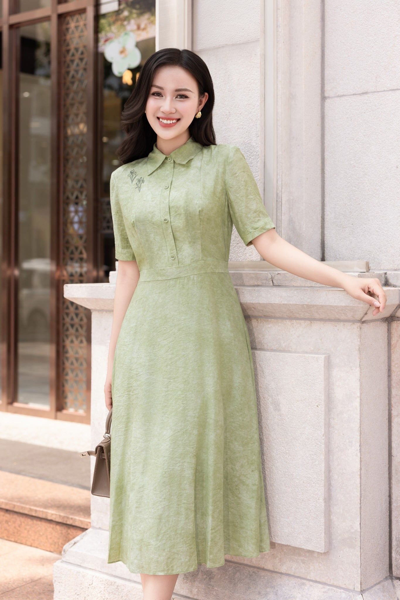 ĐẦM THIẾT KẾ CỔ BẺ D10802