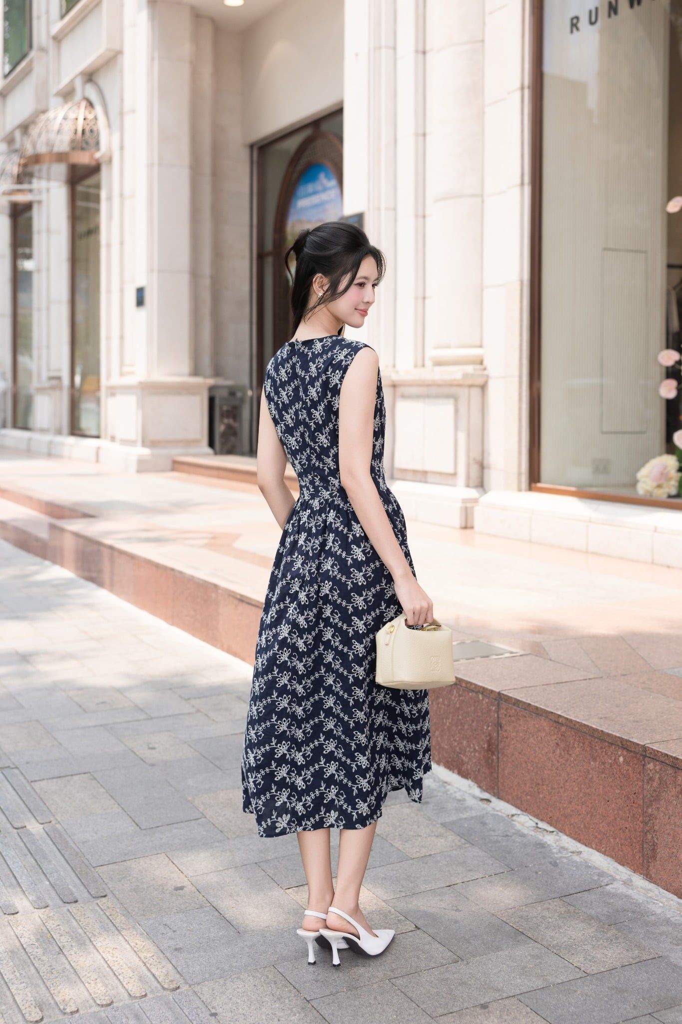 ĐẦM THÔ THÊU HOẠ TIẾT D10862