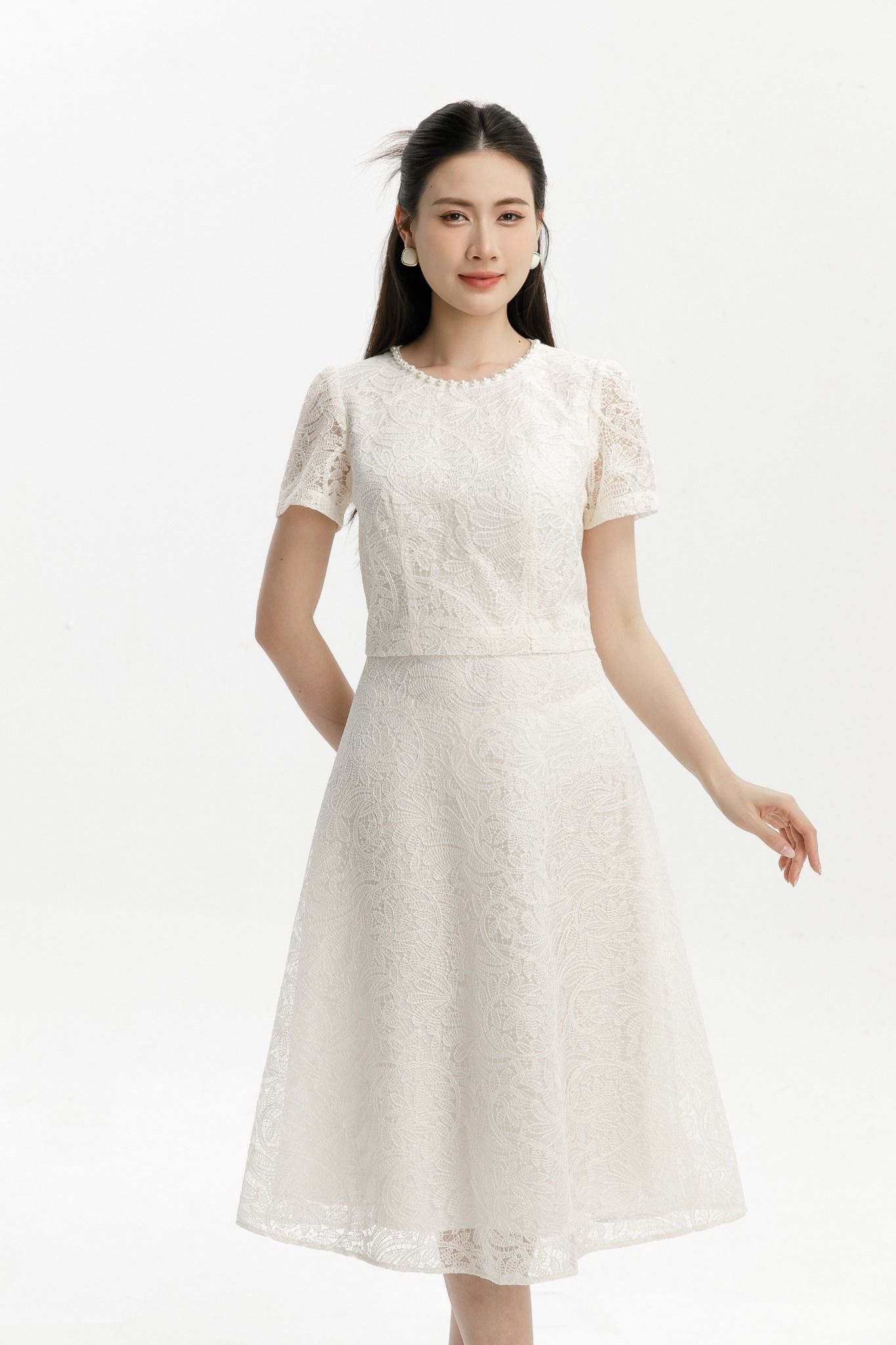 ĐẦM REN TRẮNG D40152