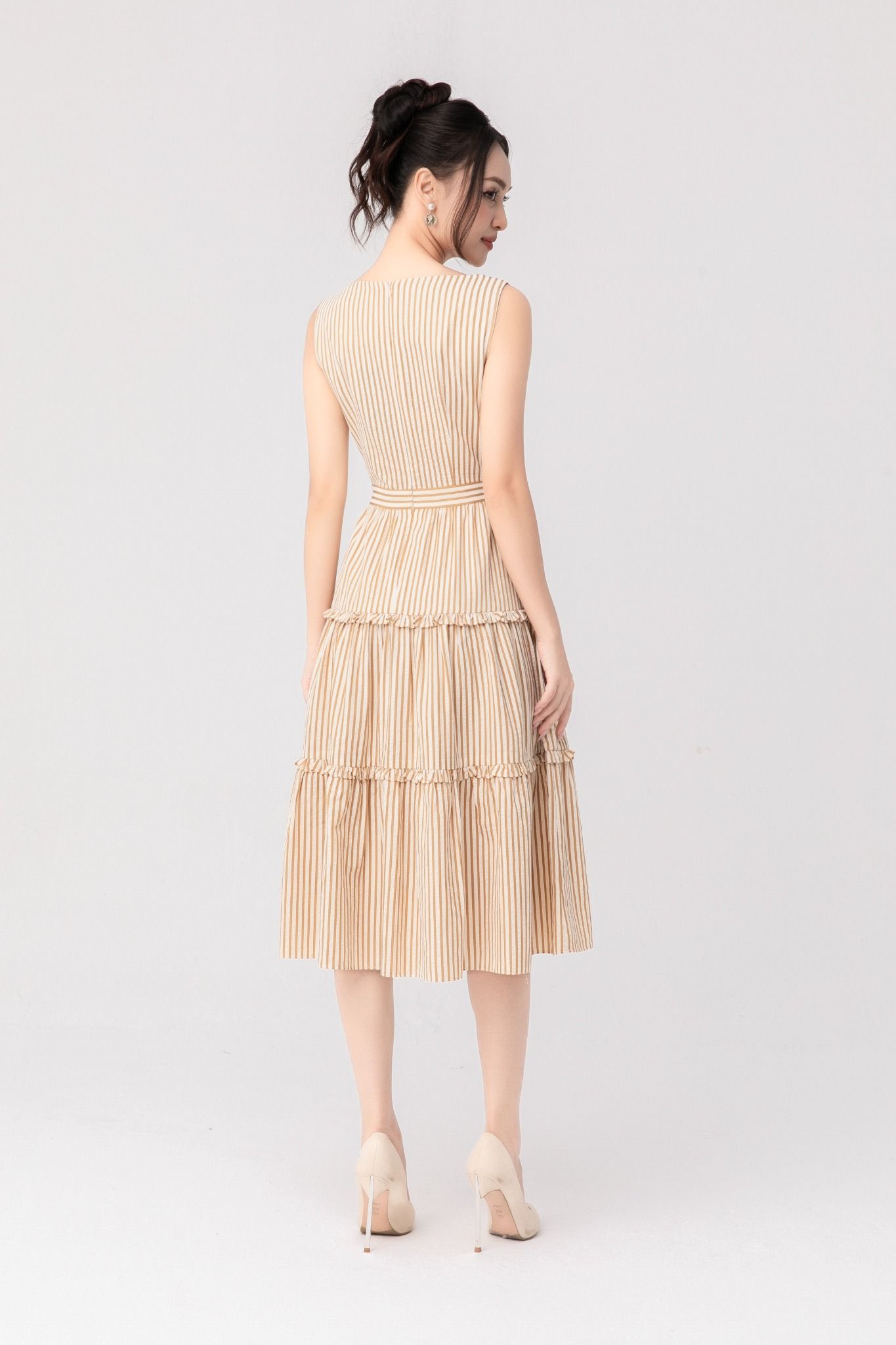 ĐẦM KẺ KÈM ĐAI D41132